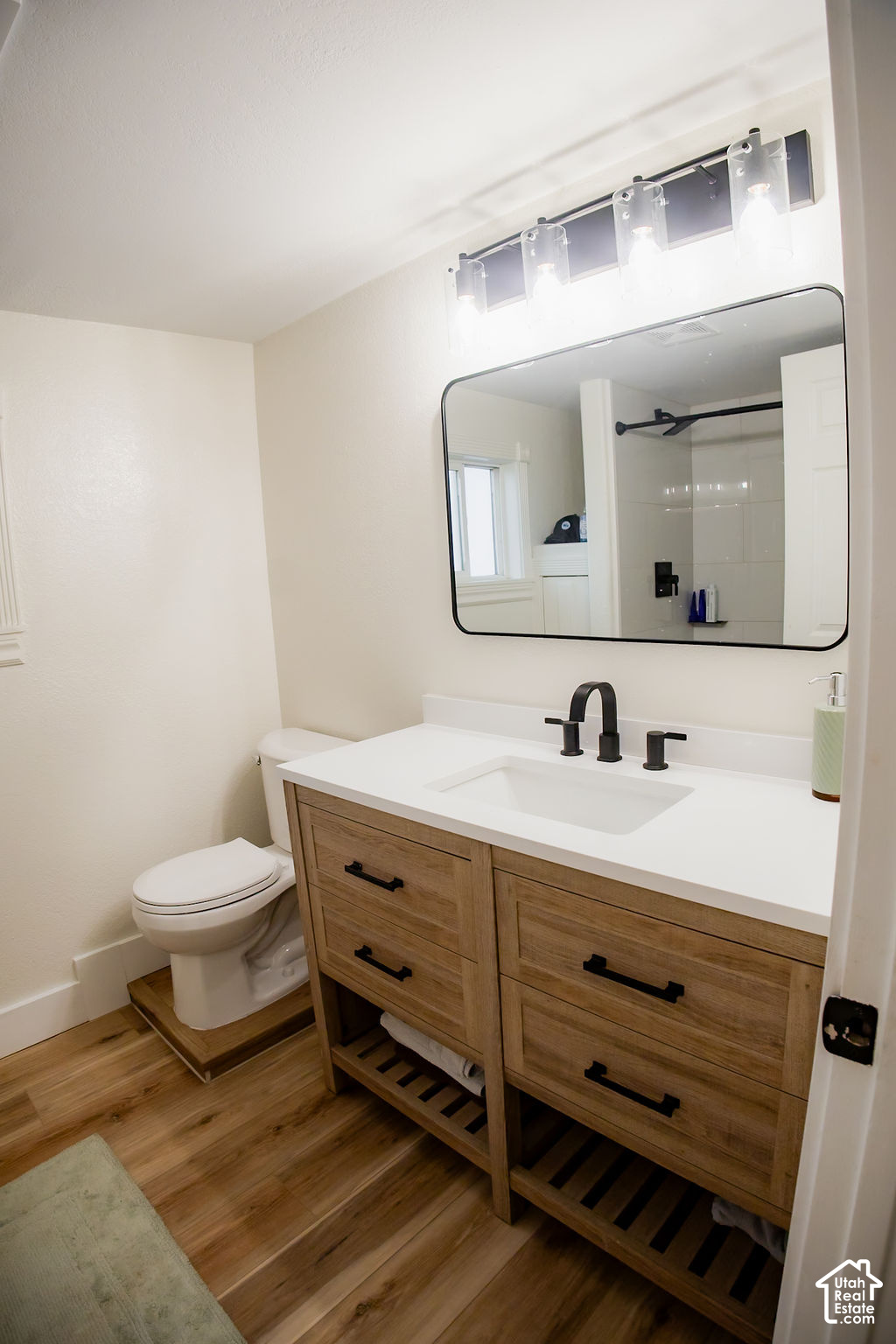 main property photo 76