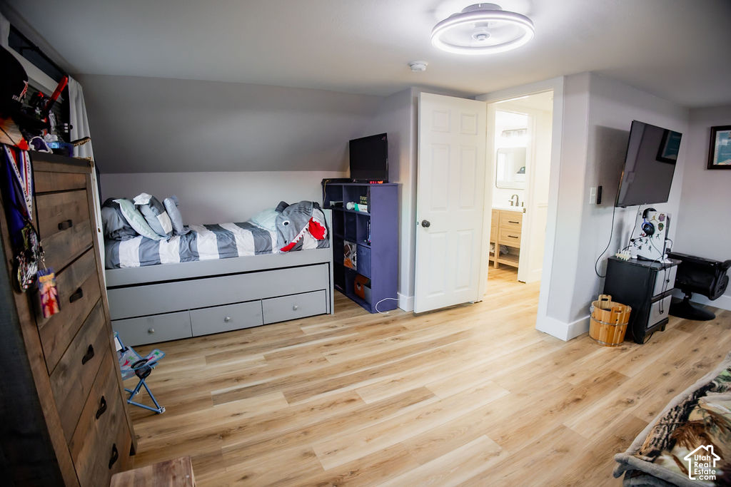 main property photo 79