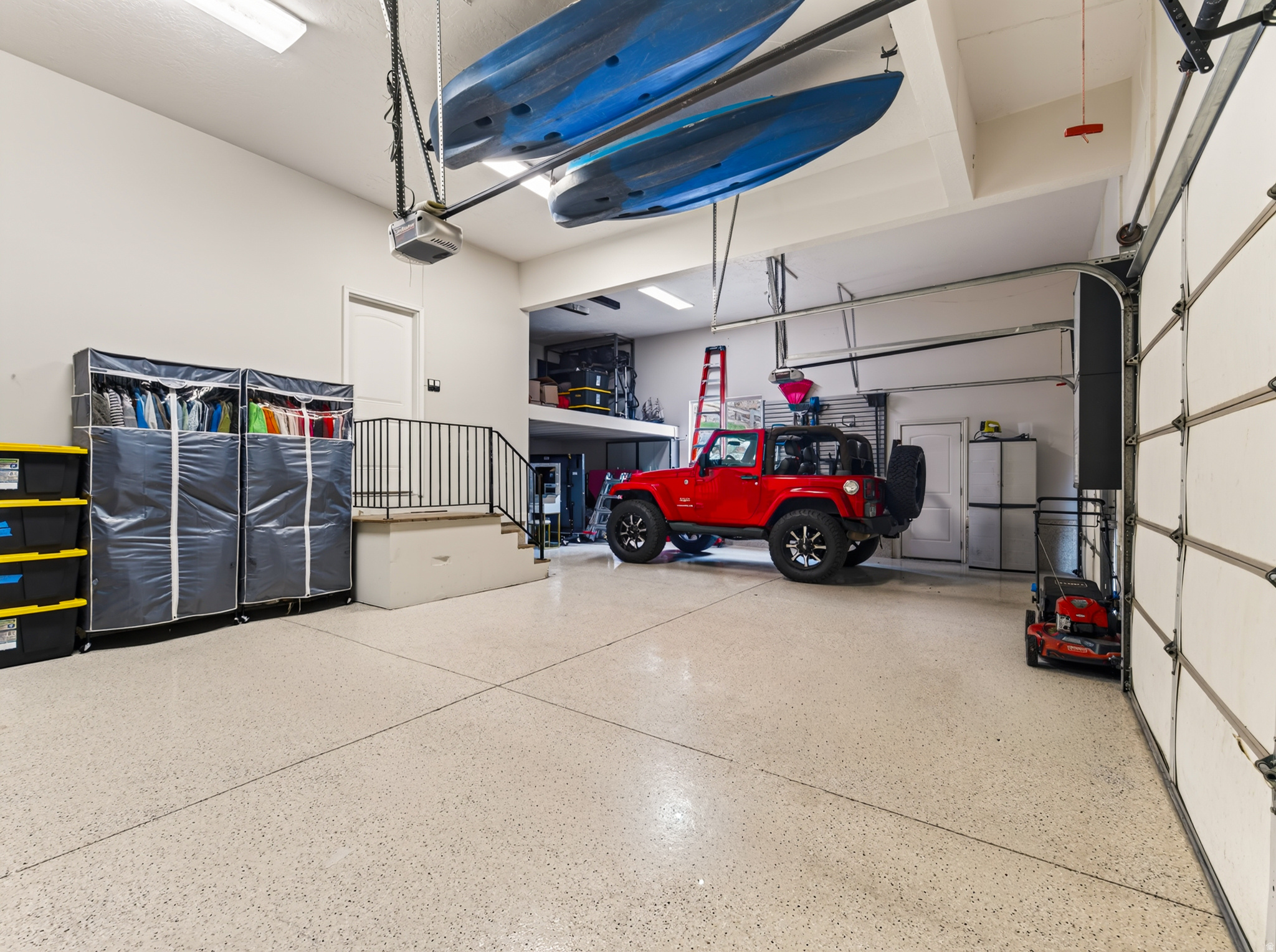 main property photo 50