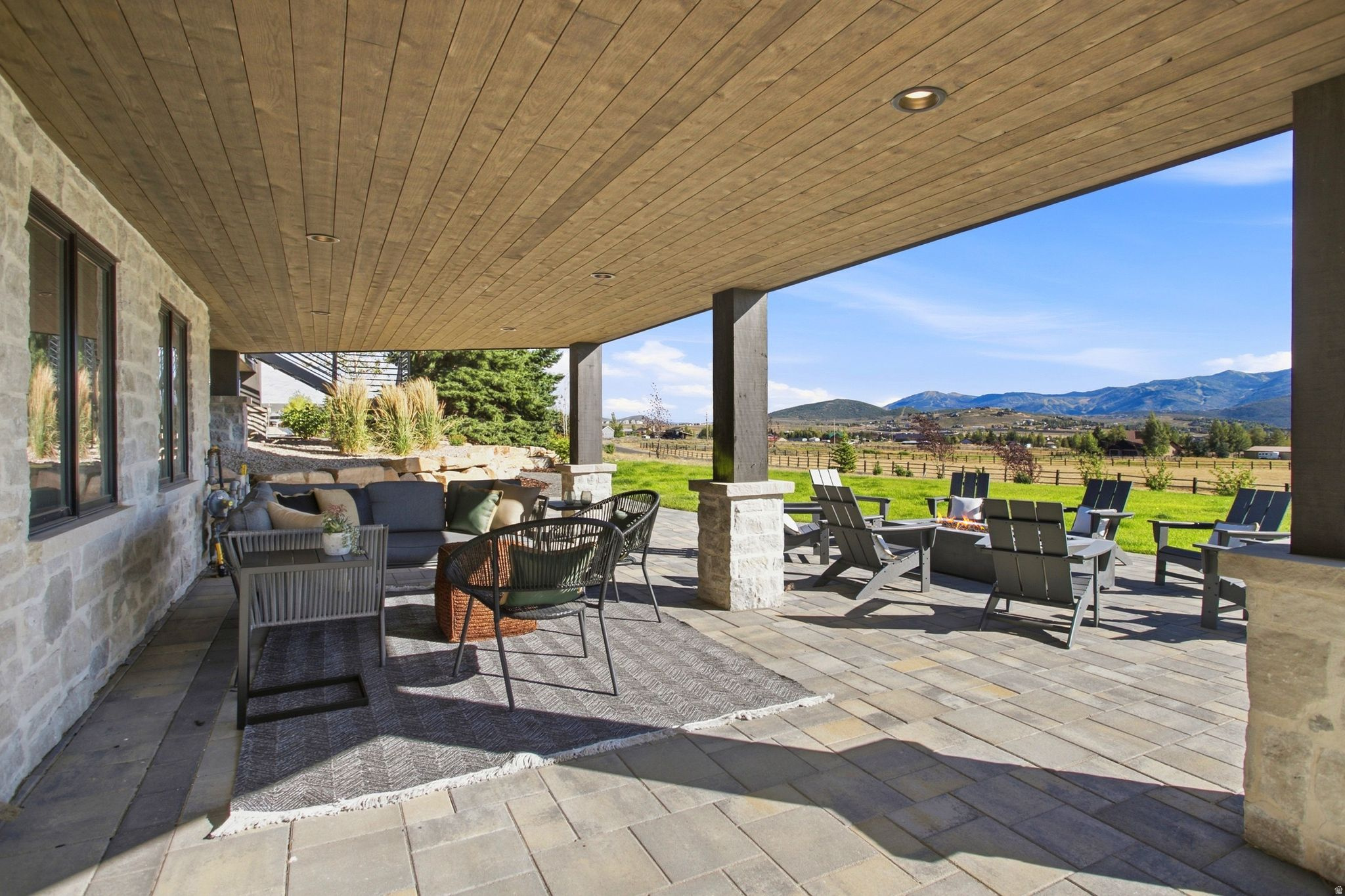 main property photo 62