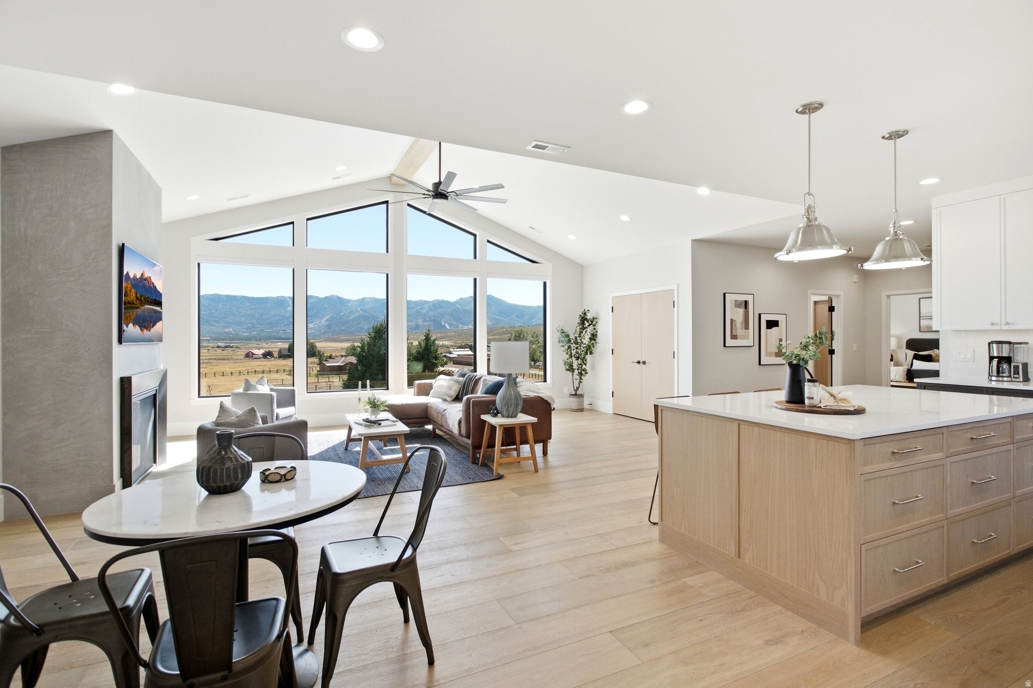 main property photo 75