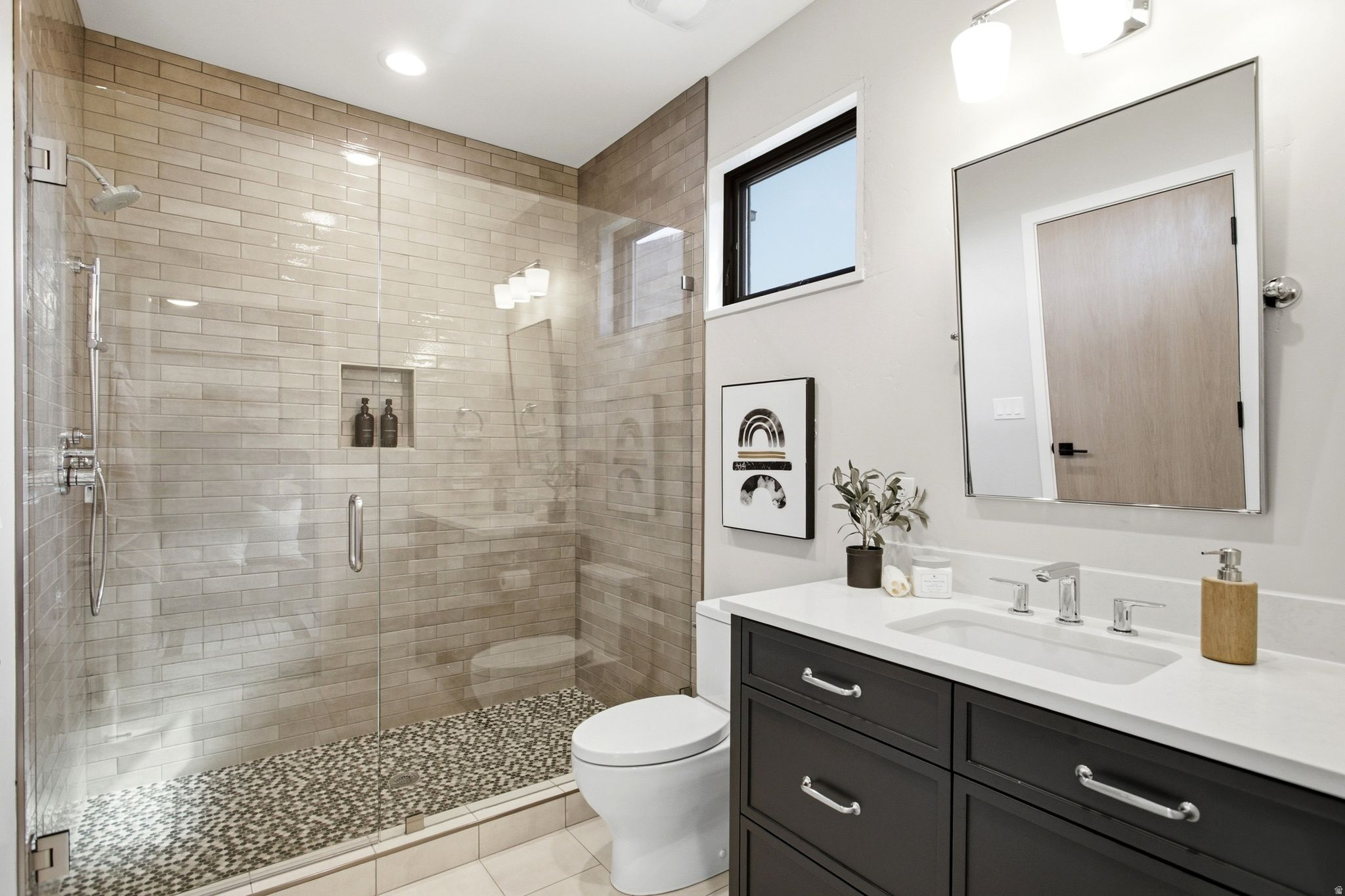 main property photo 79