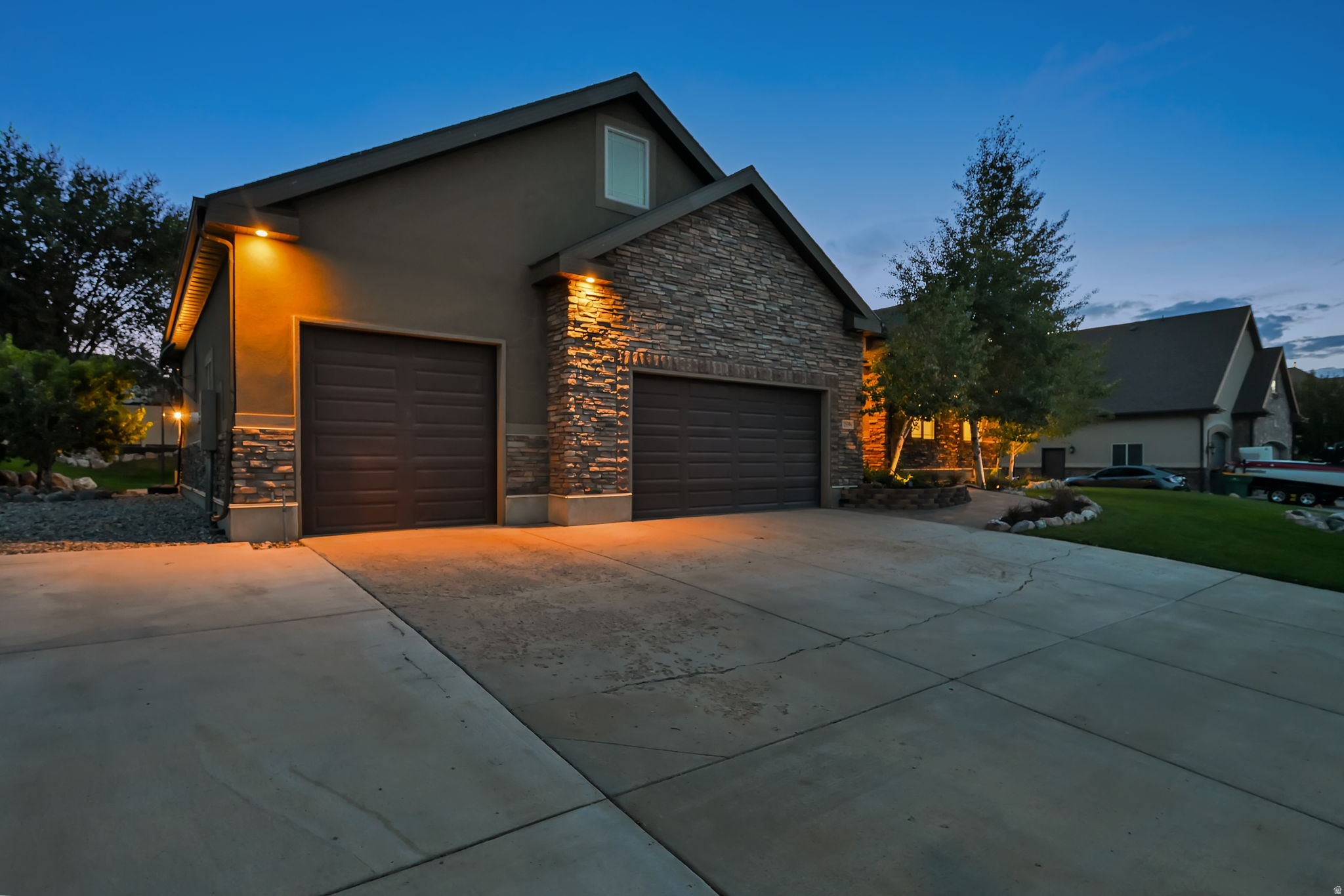 main property photo 76