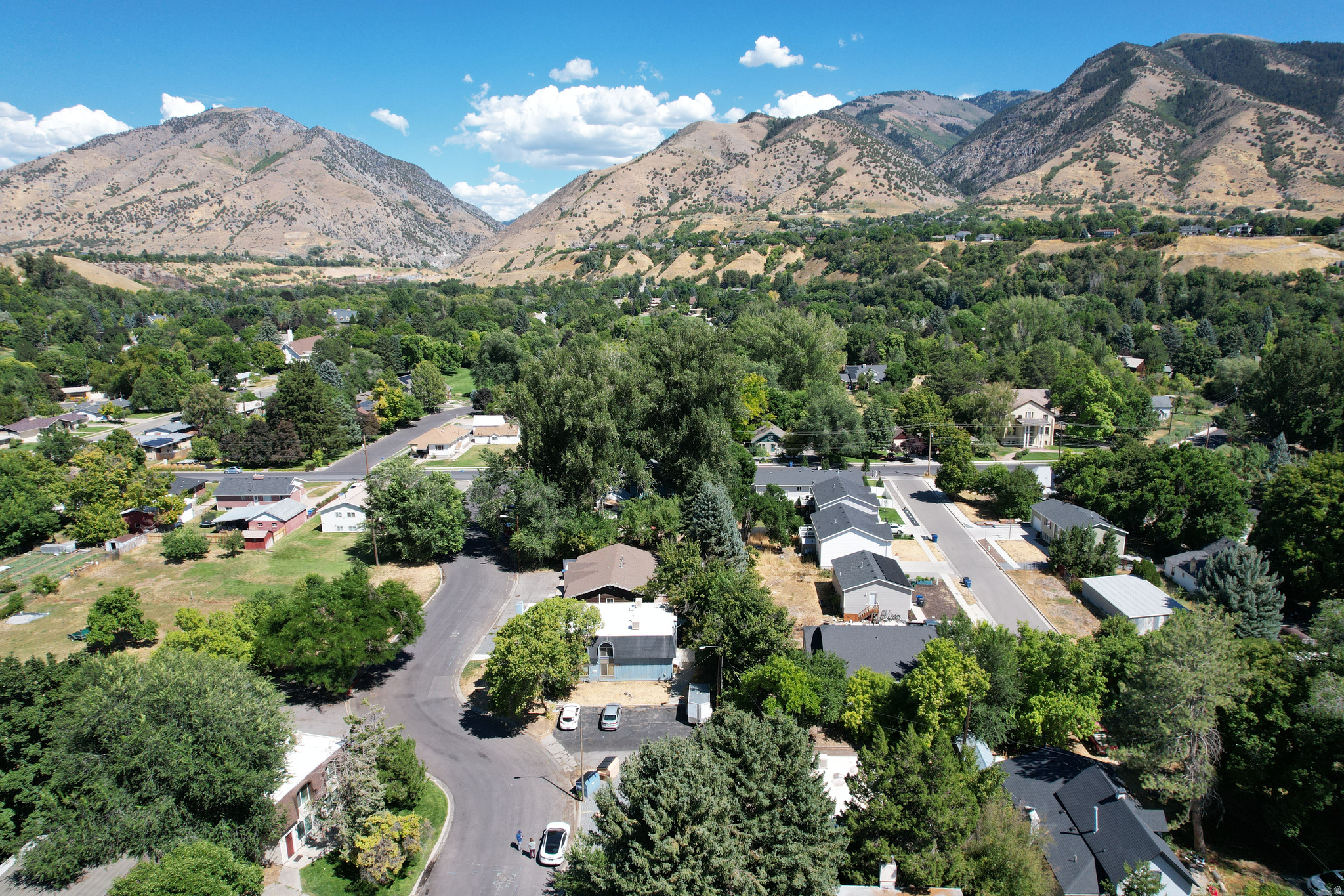 main property photo 23