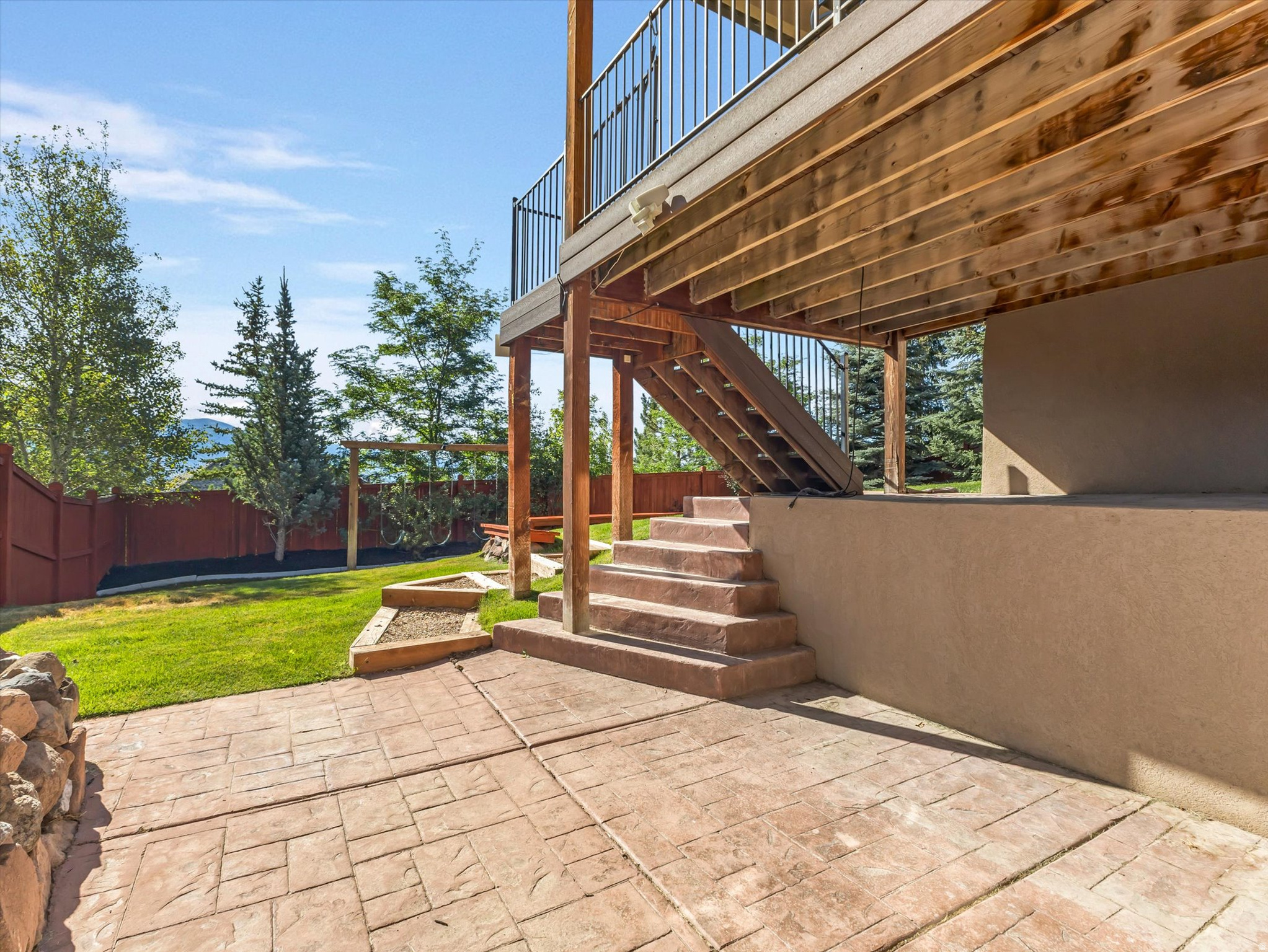 main property photo 41