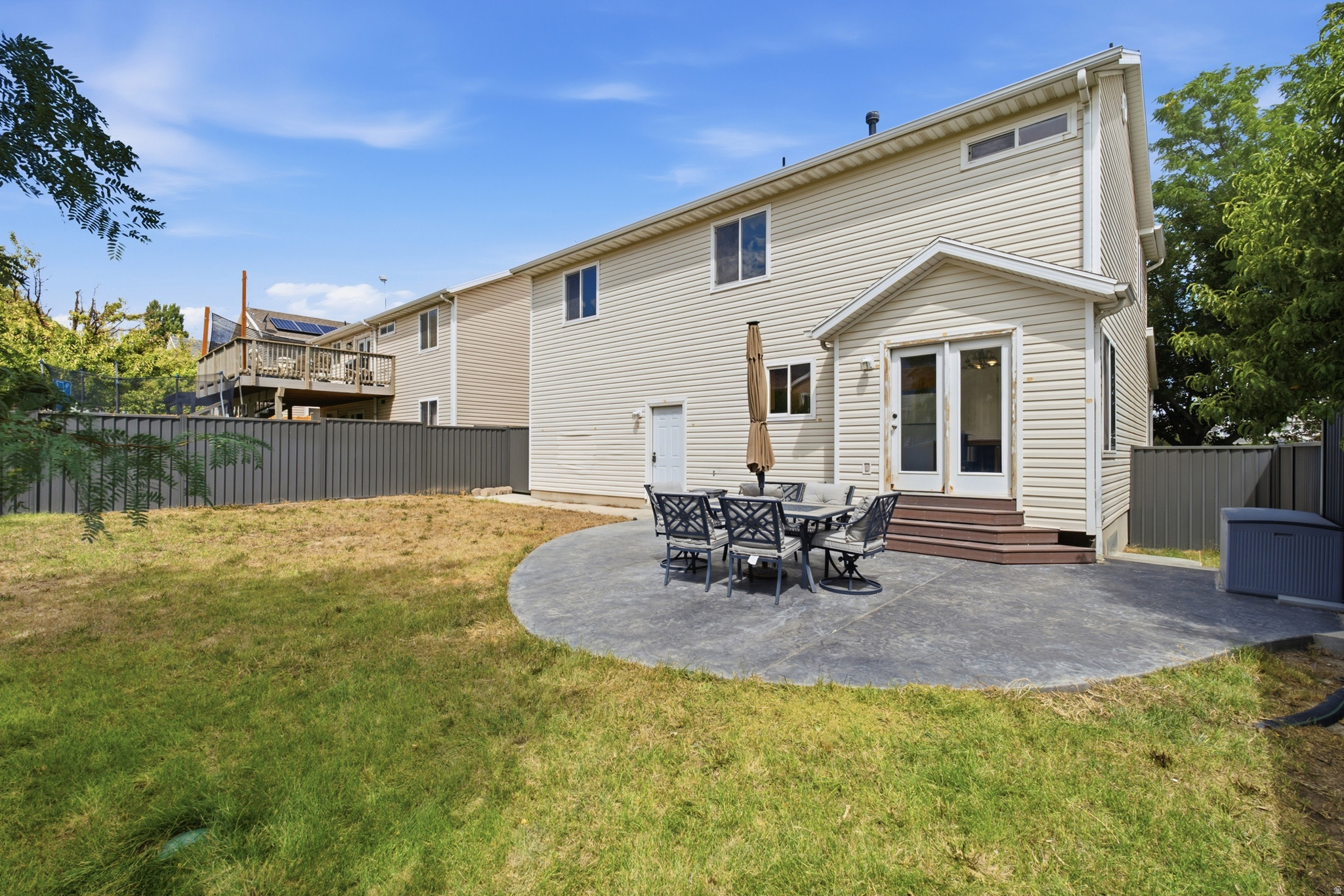 main property photo 19