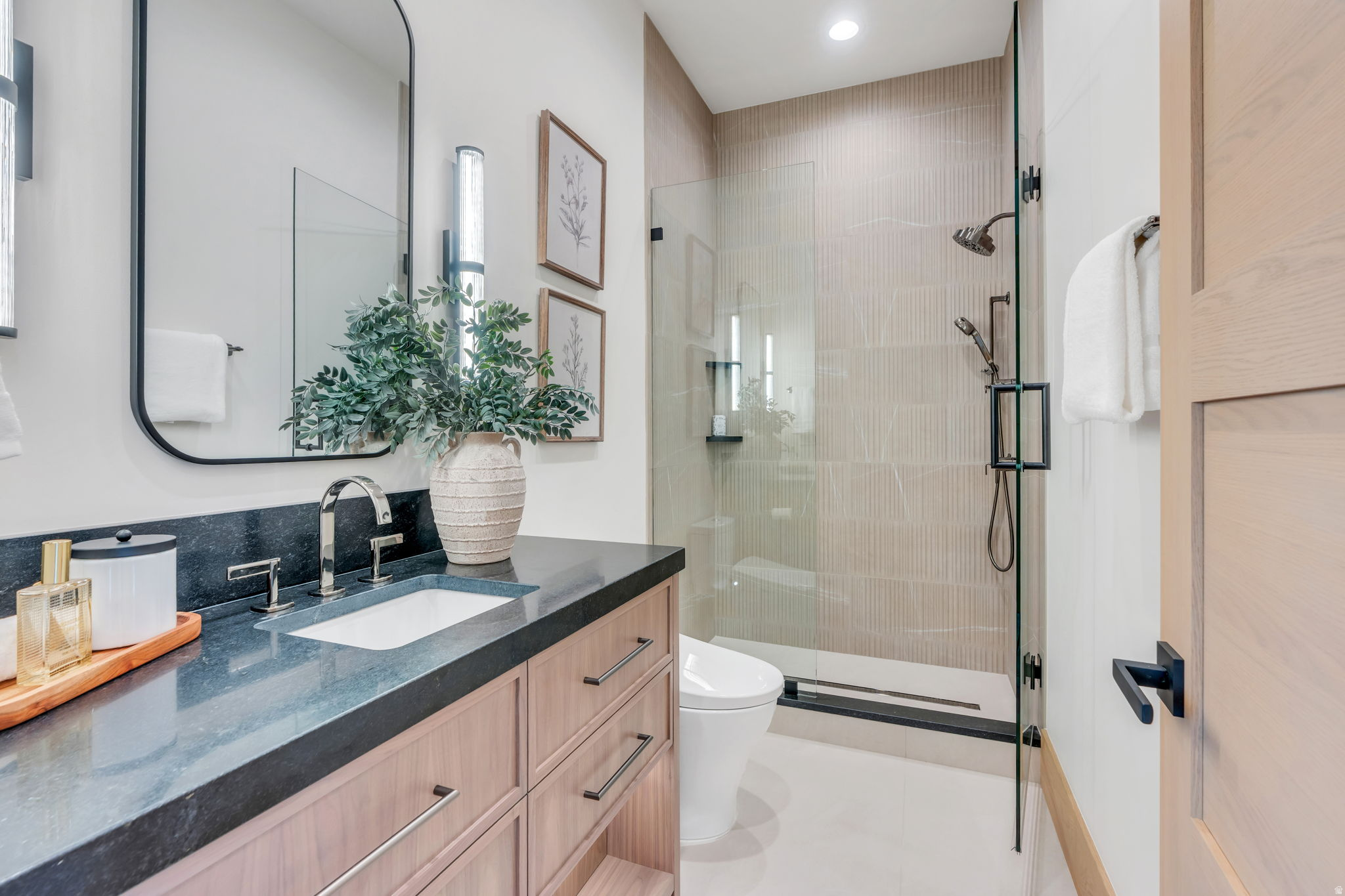 main property photo 78