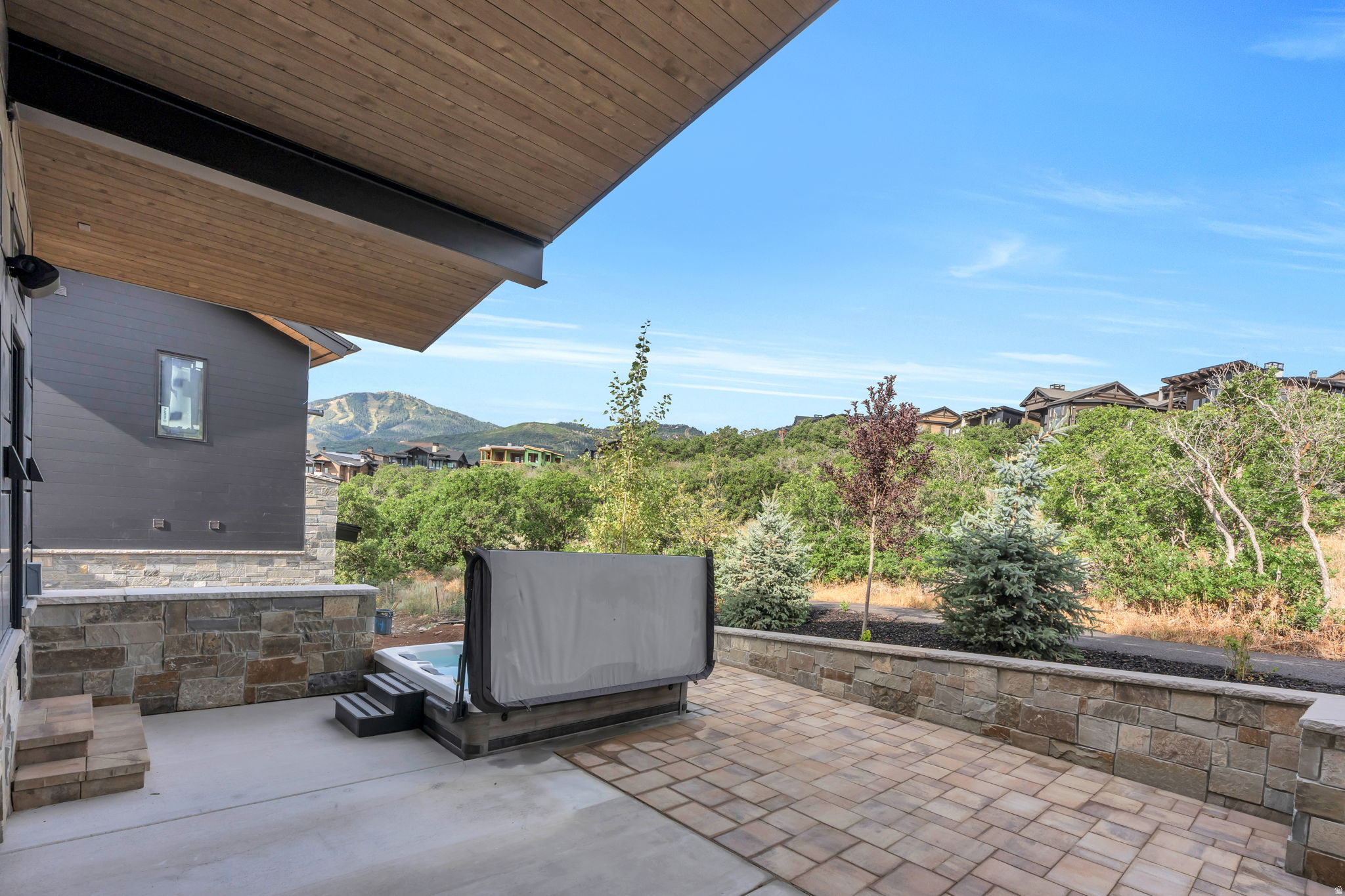 main property photo 87