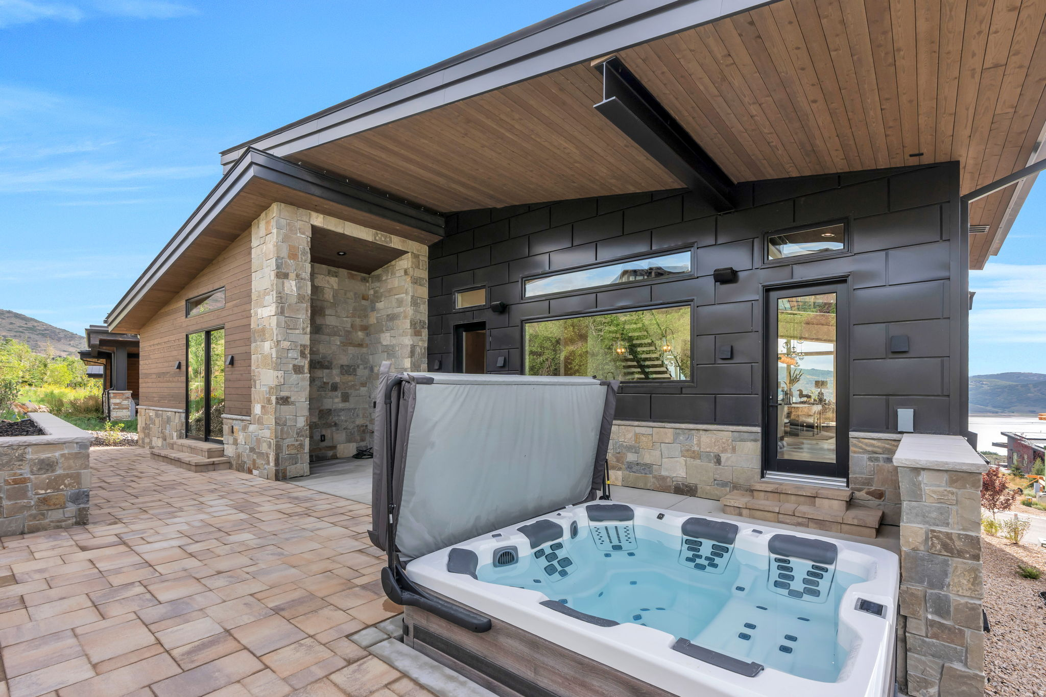 main property photo 91