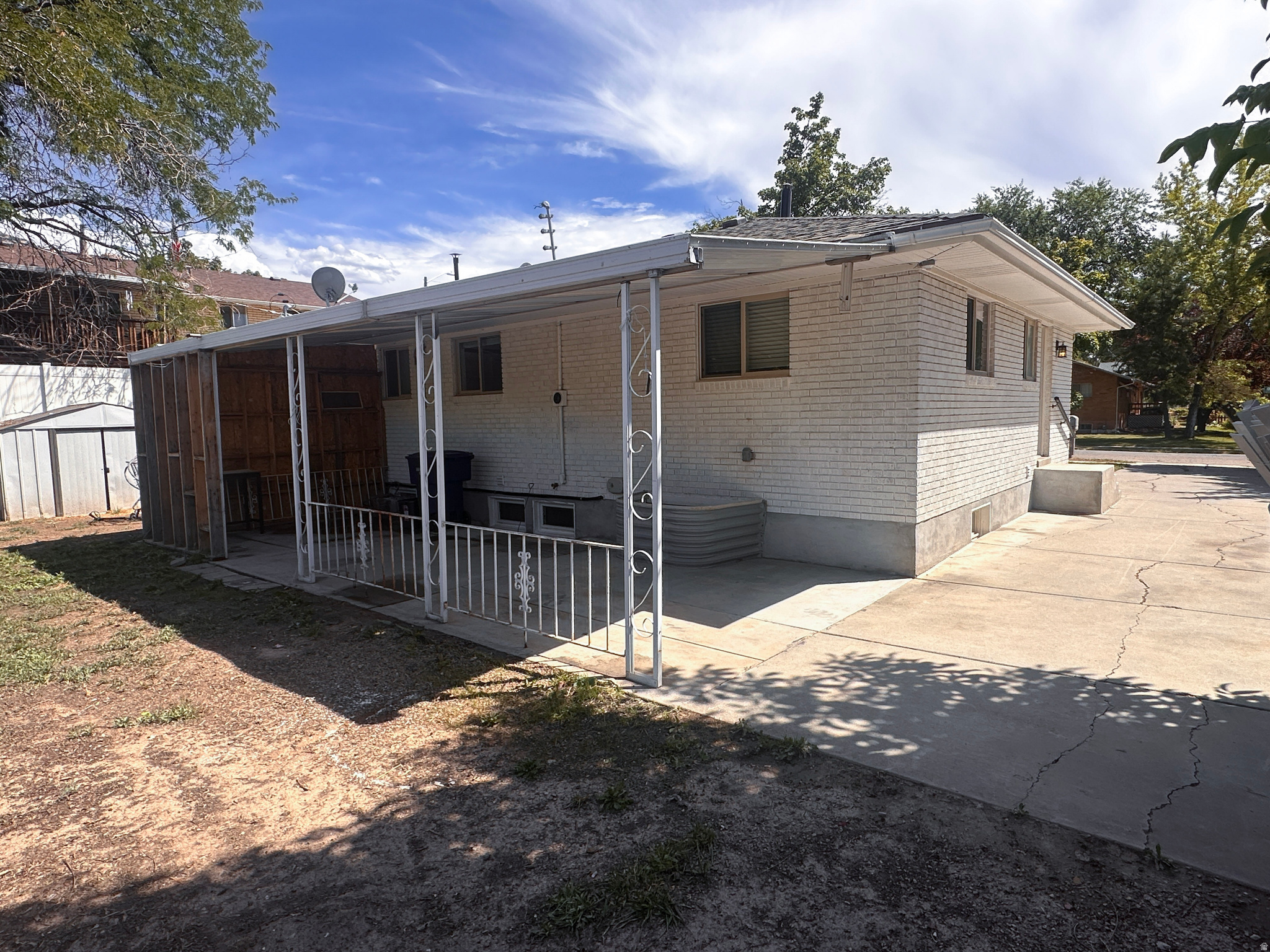 main property photo 34
