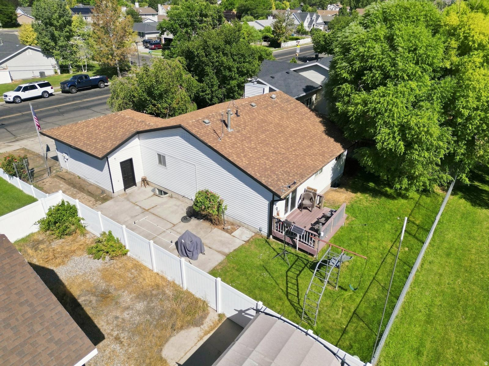 main property photo 50