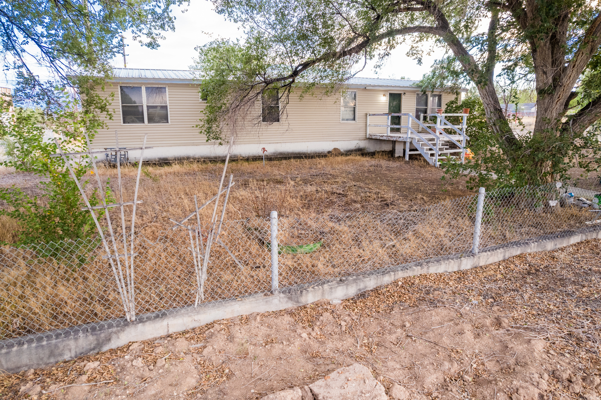 main property photo 25