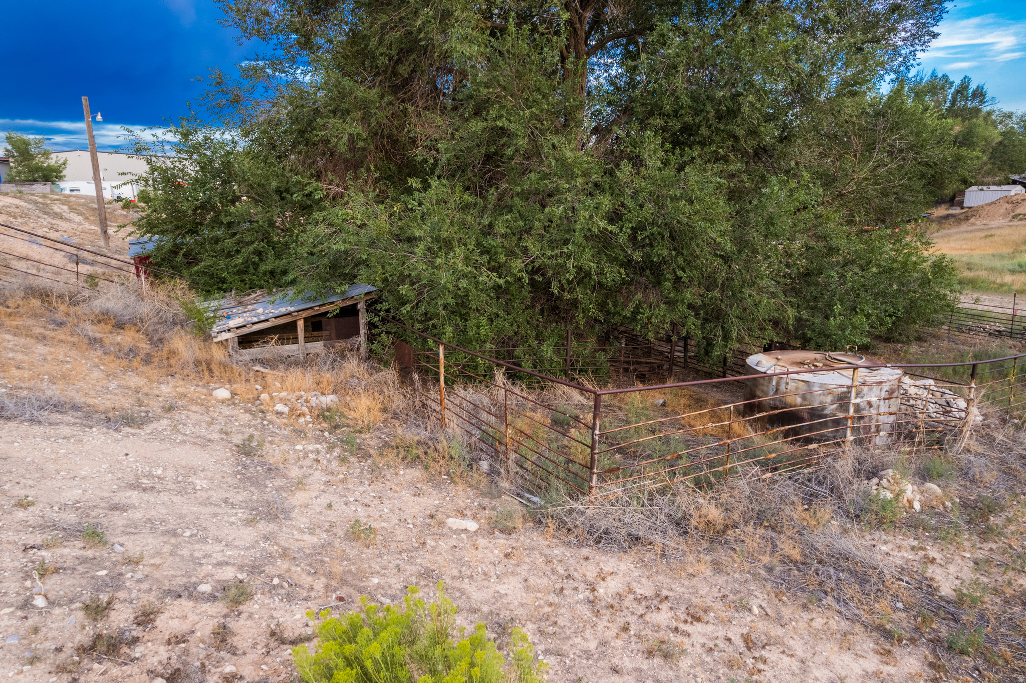 main property photo 29