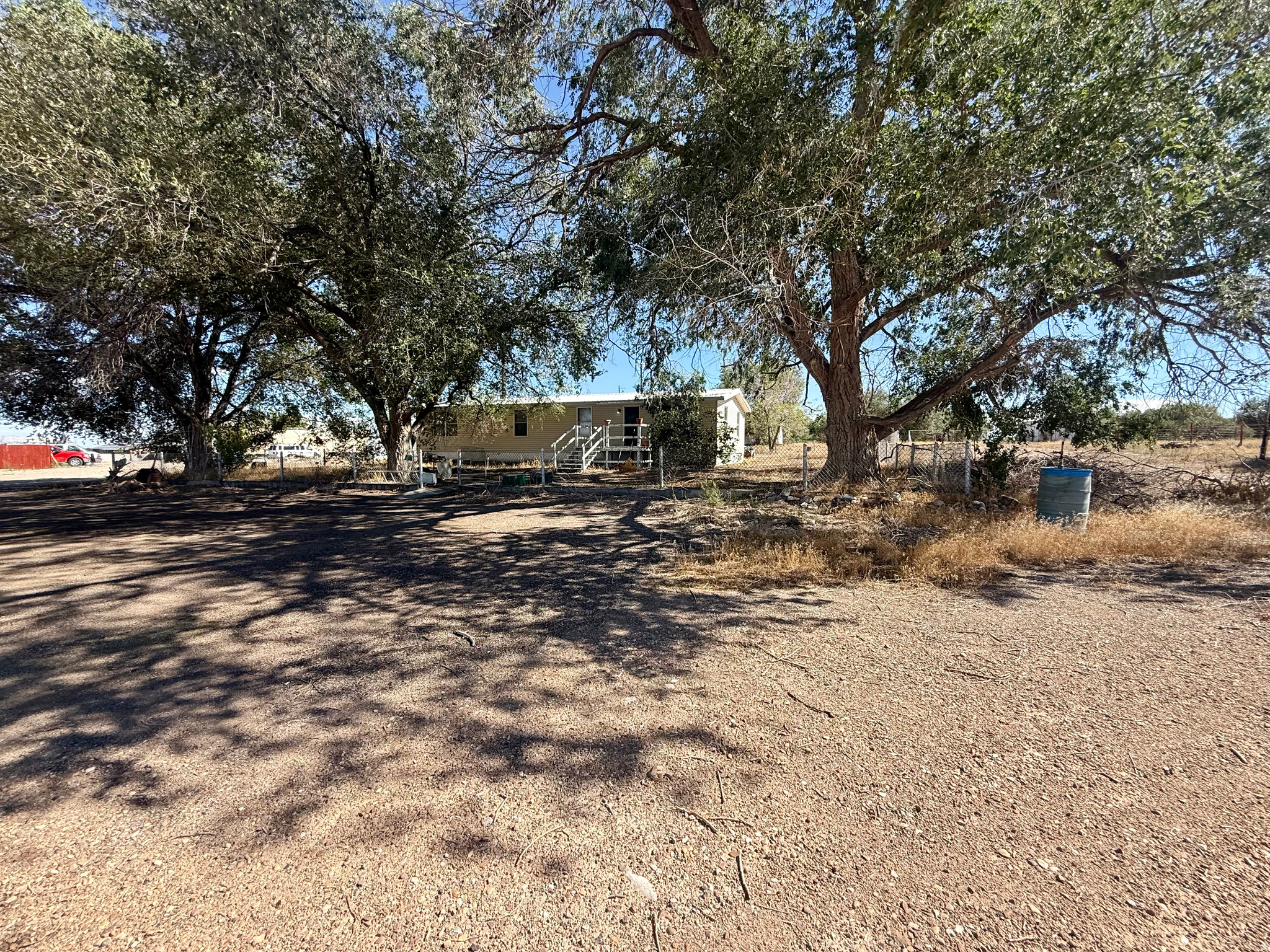 main property photo 7