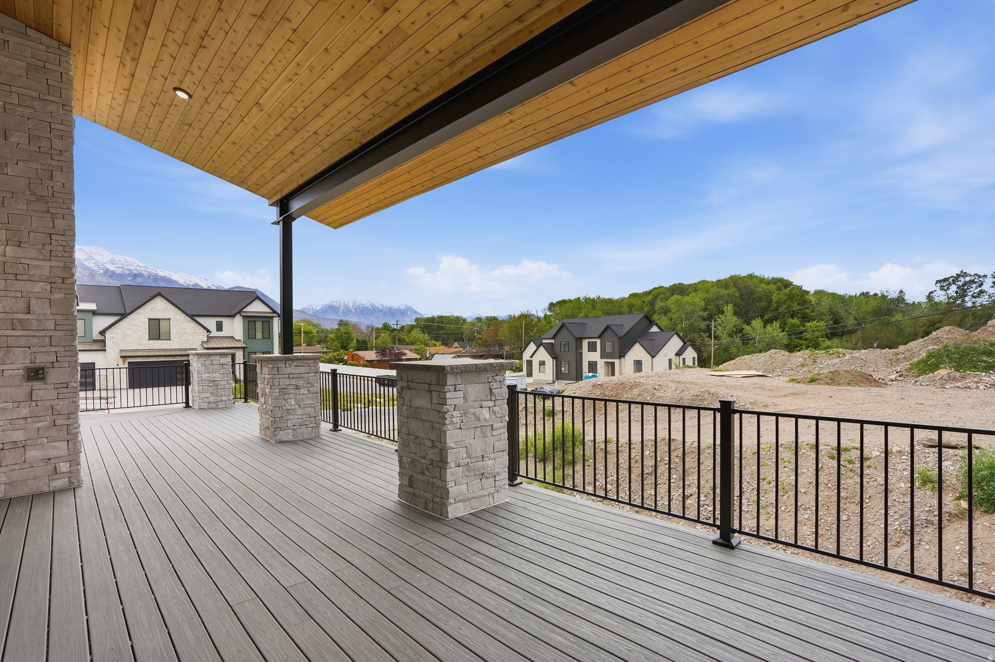 main property photo 44