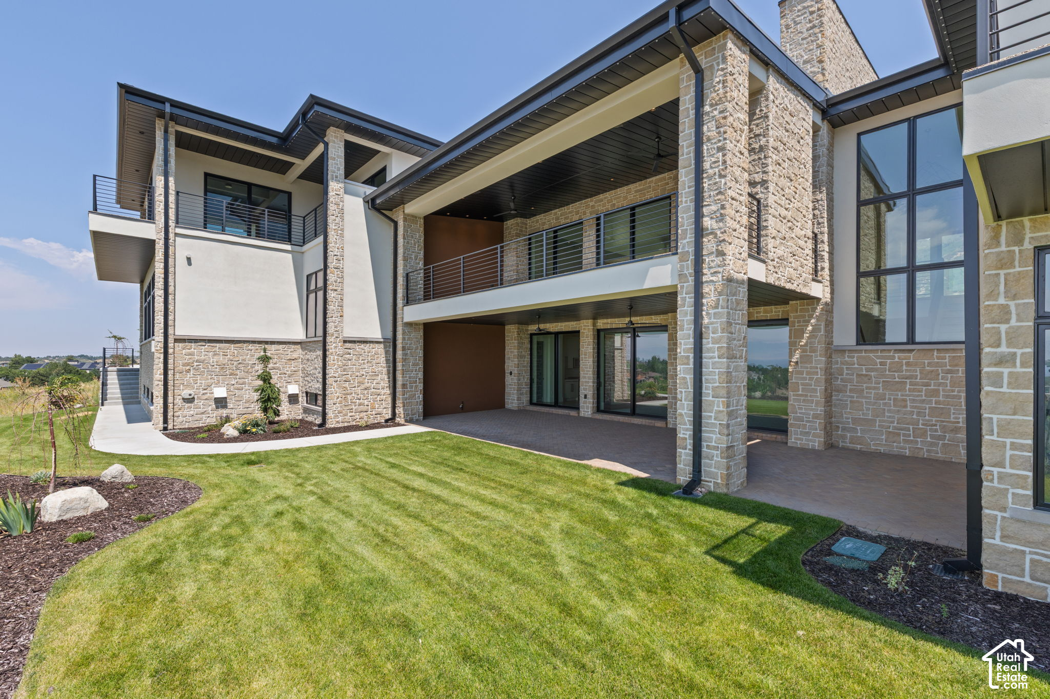 main property photo 108