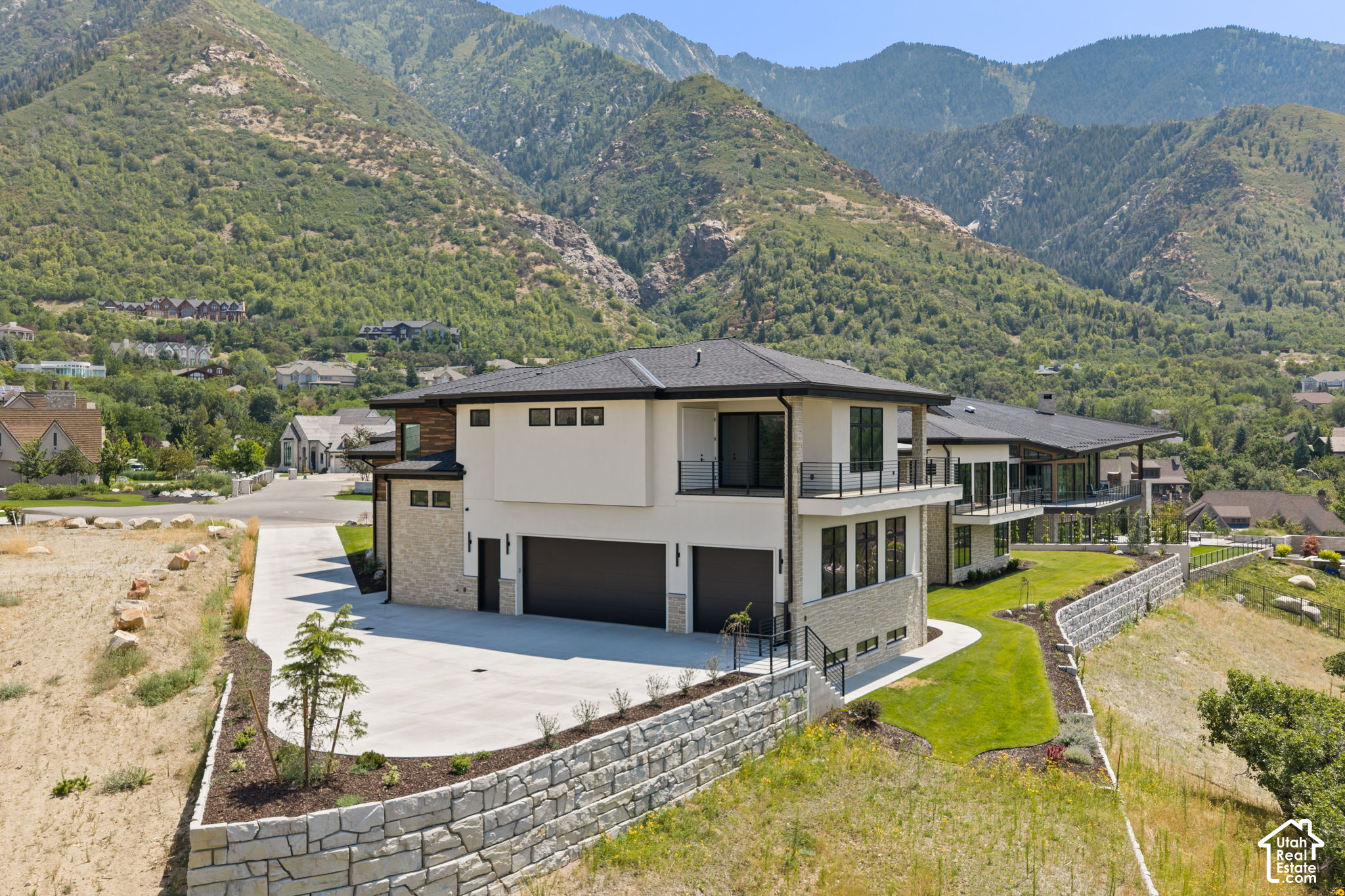 main property photo 114