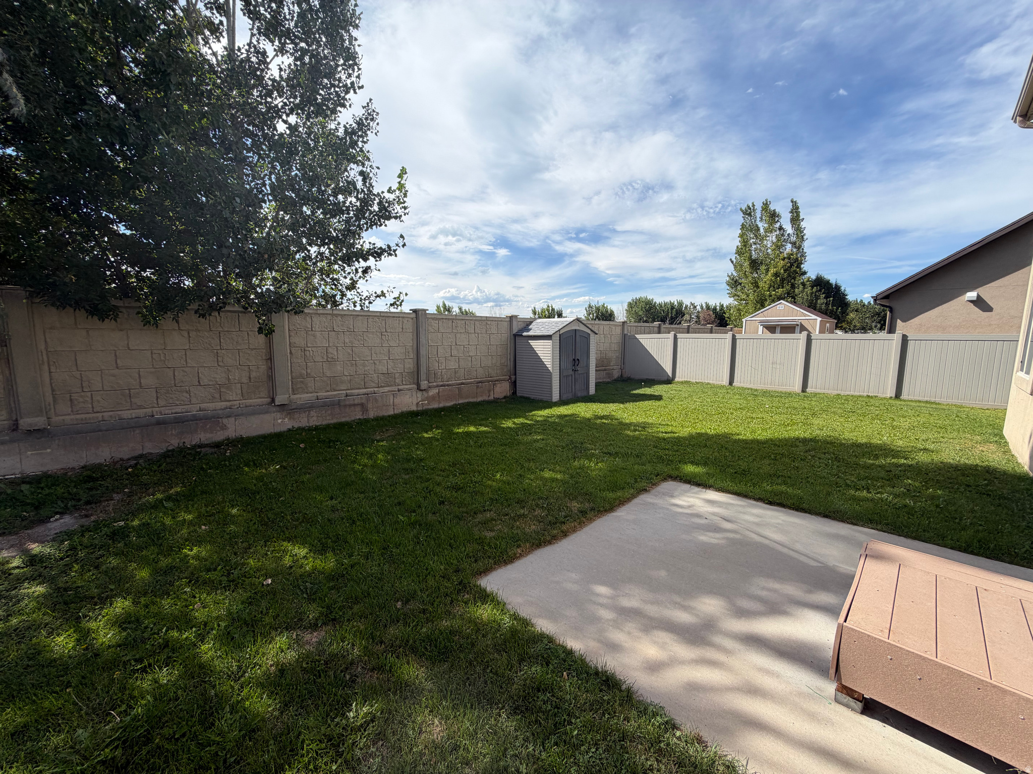 main property photo 20