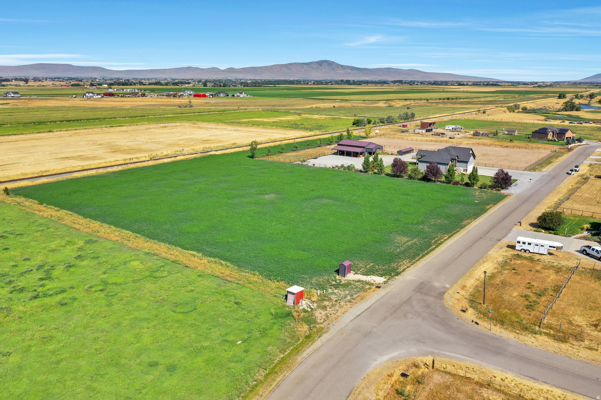 main property photo 45