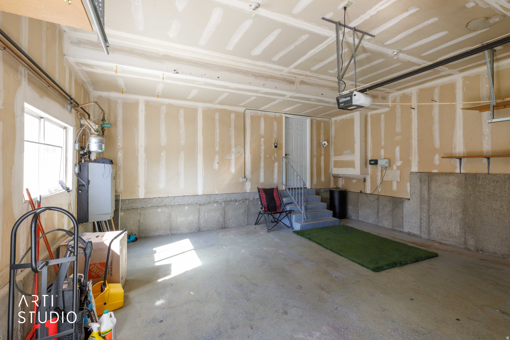 main property photo 30