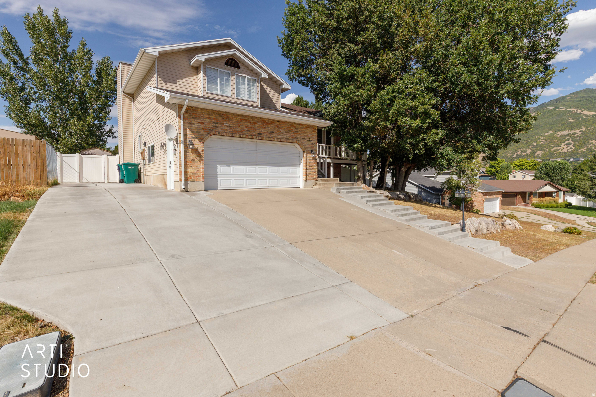 main property photo 44
