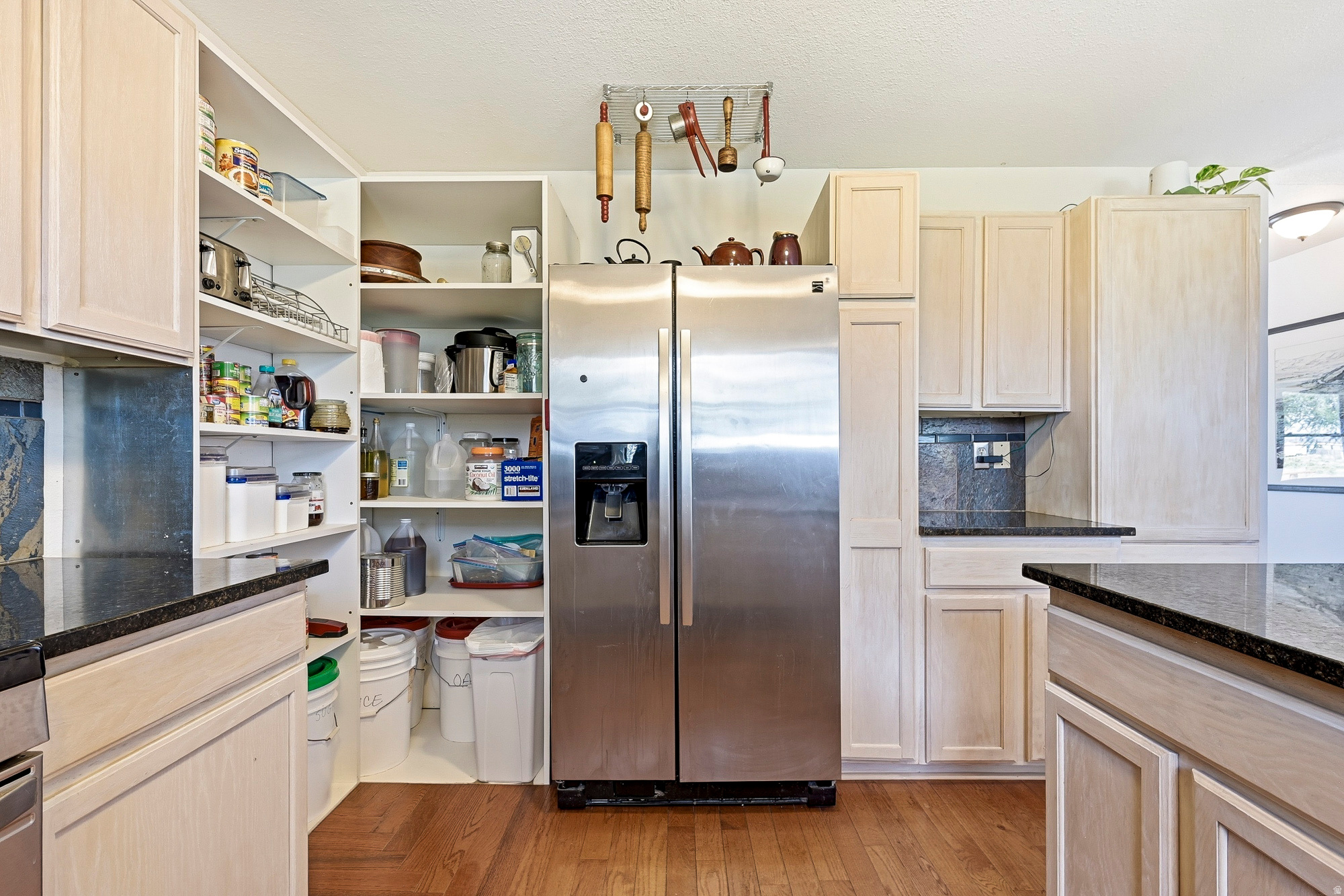 main property photo 17