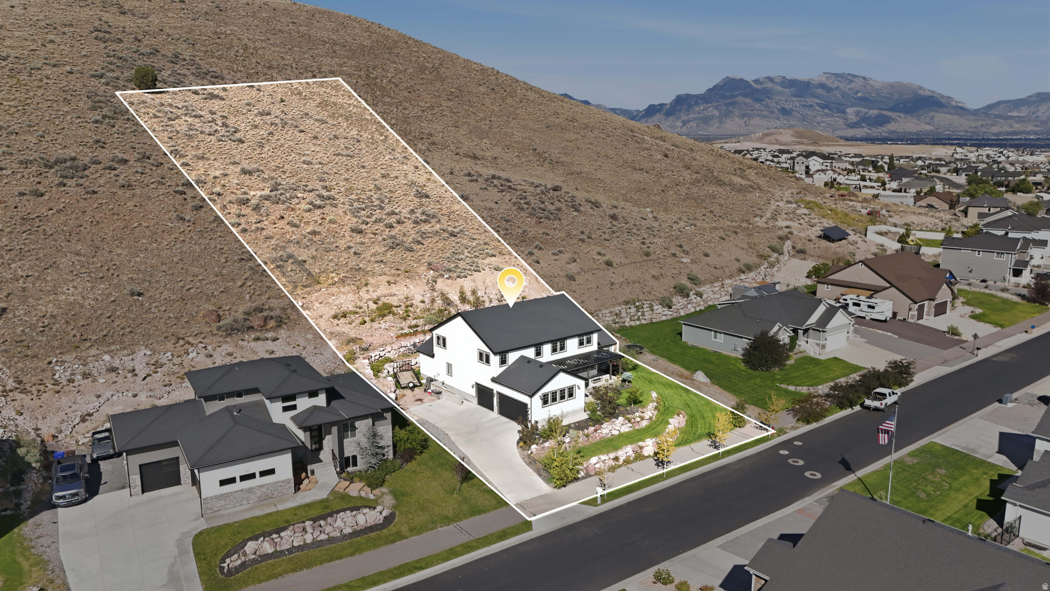 main property photo 11