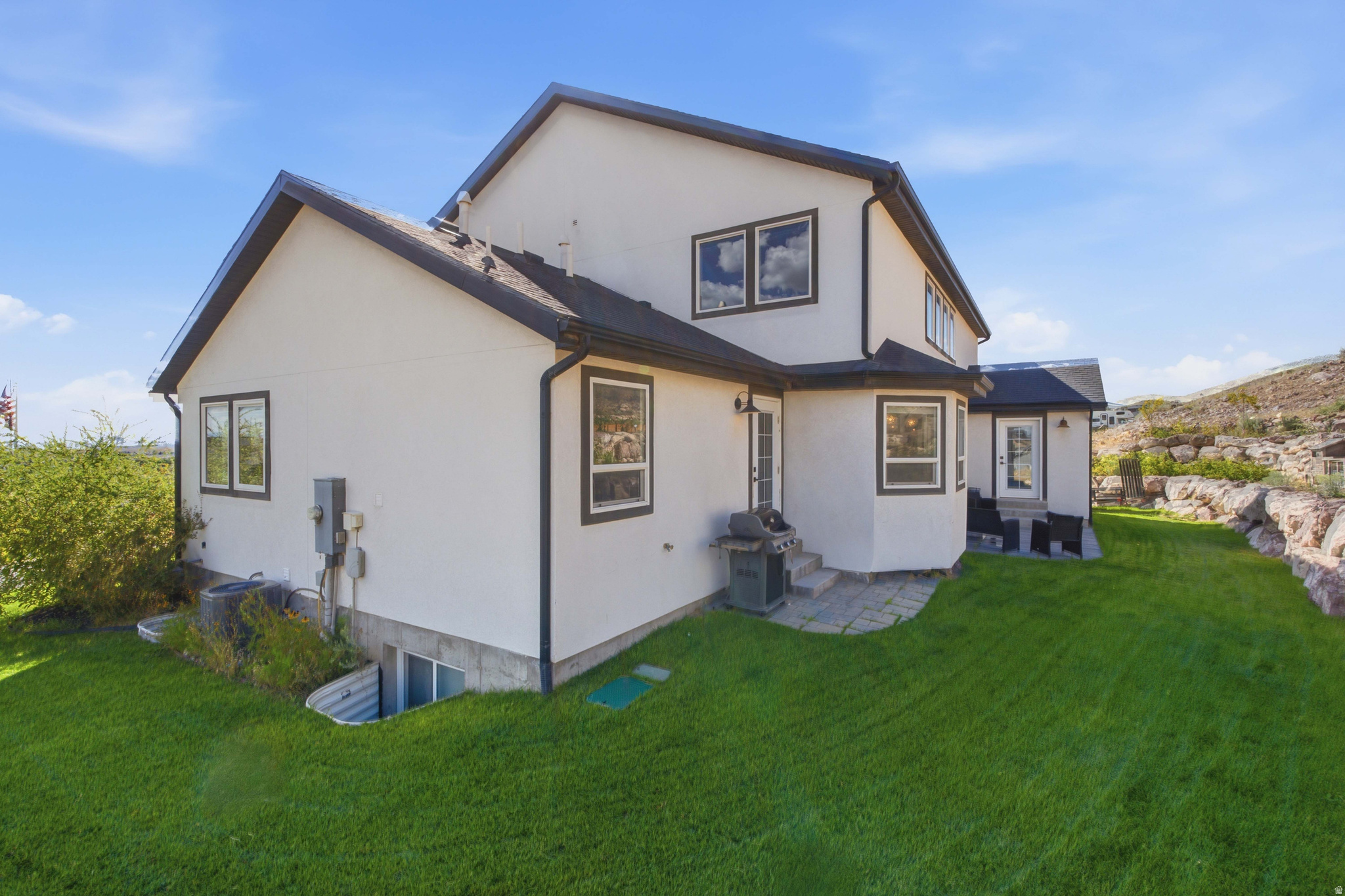 main property photo 79
