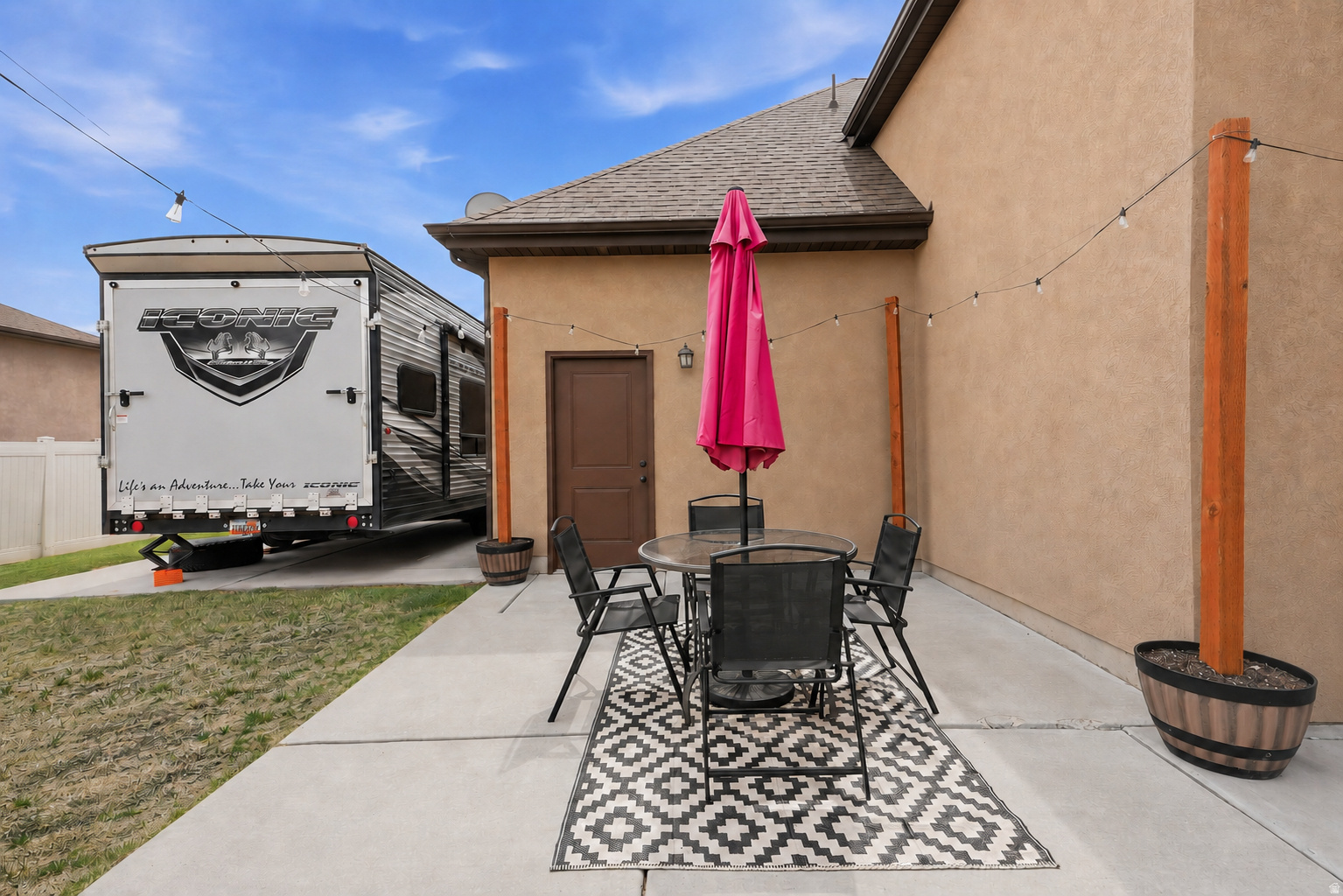 main property photo 50