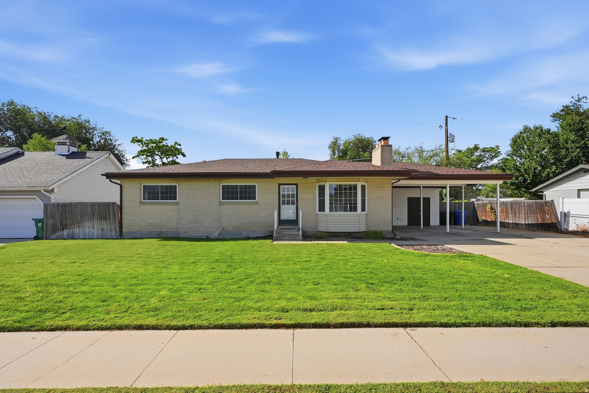 main property photo 16