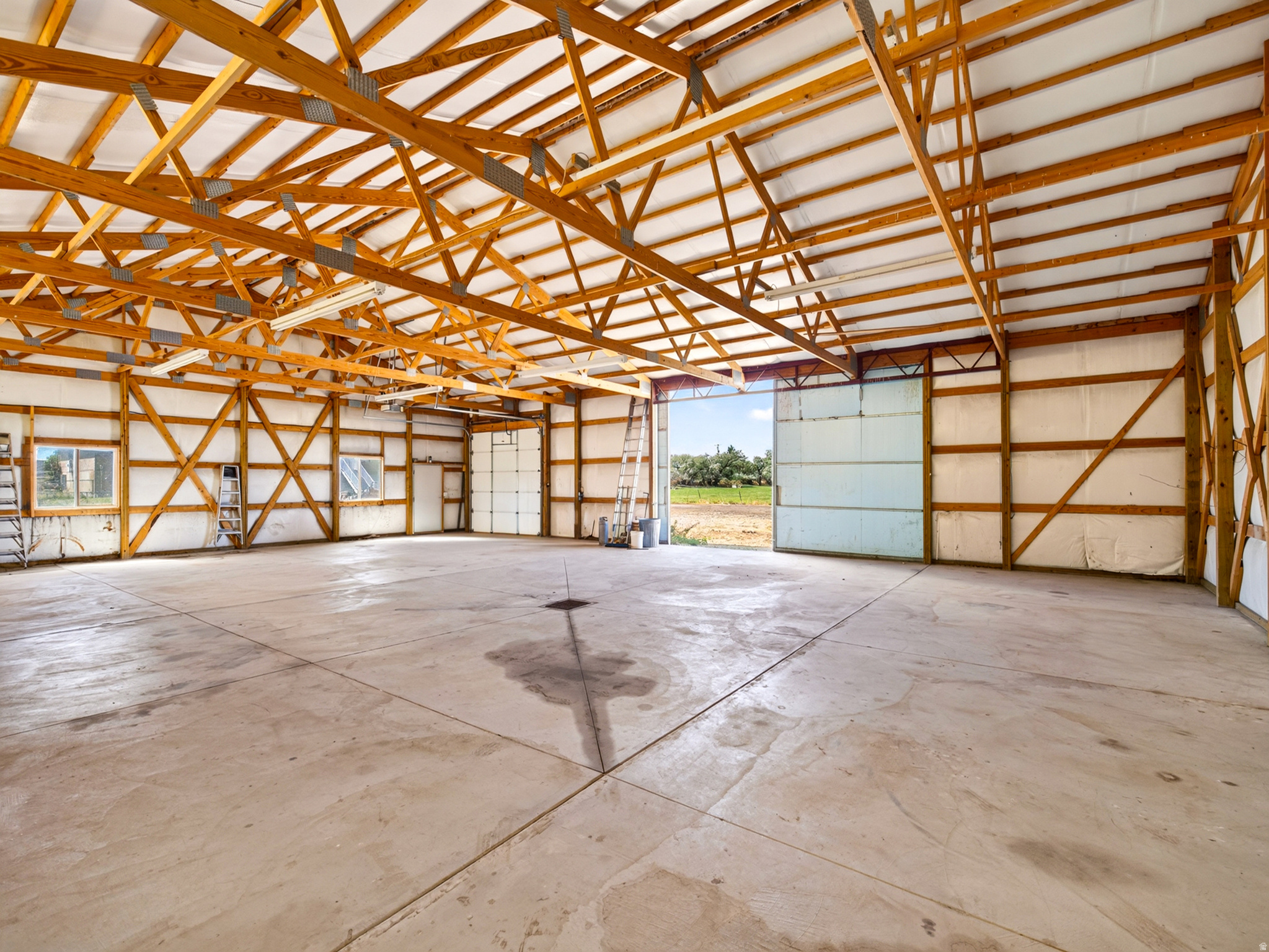 main property photo 50