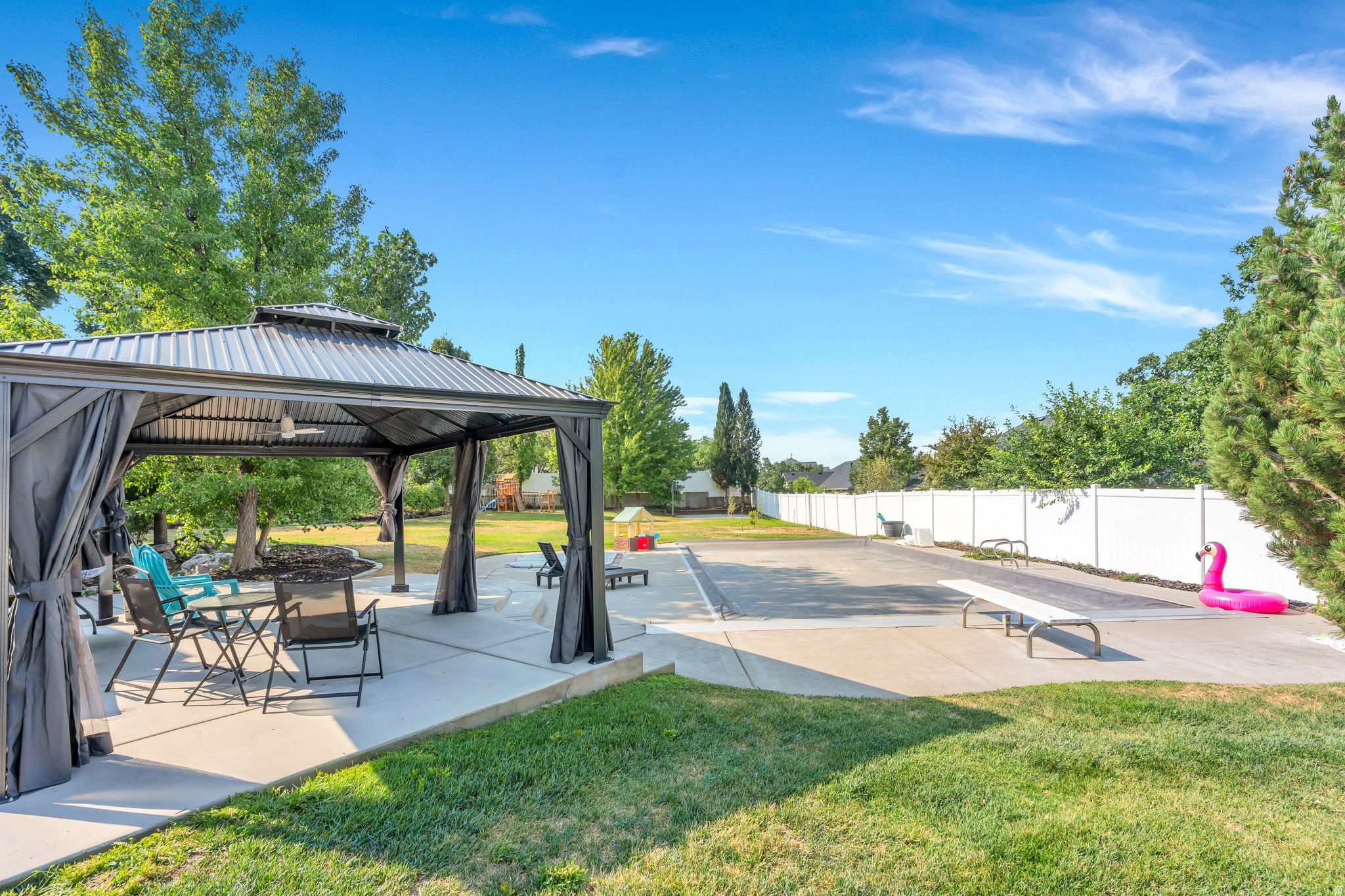 main property photo 59