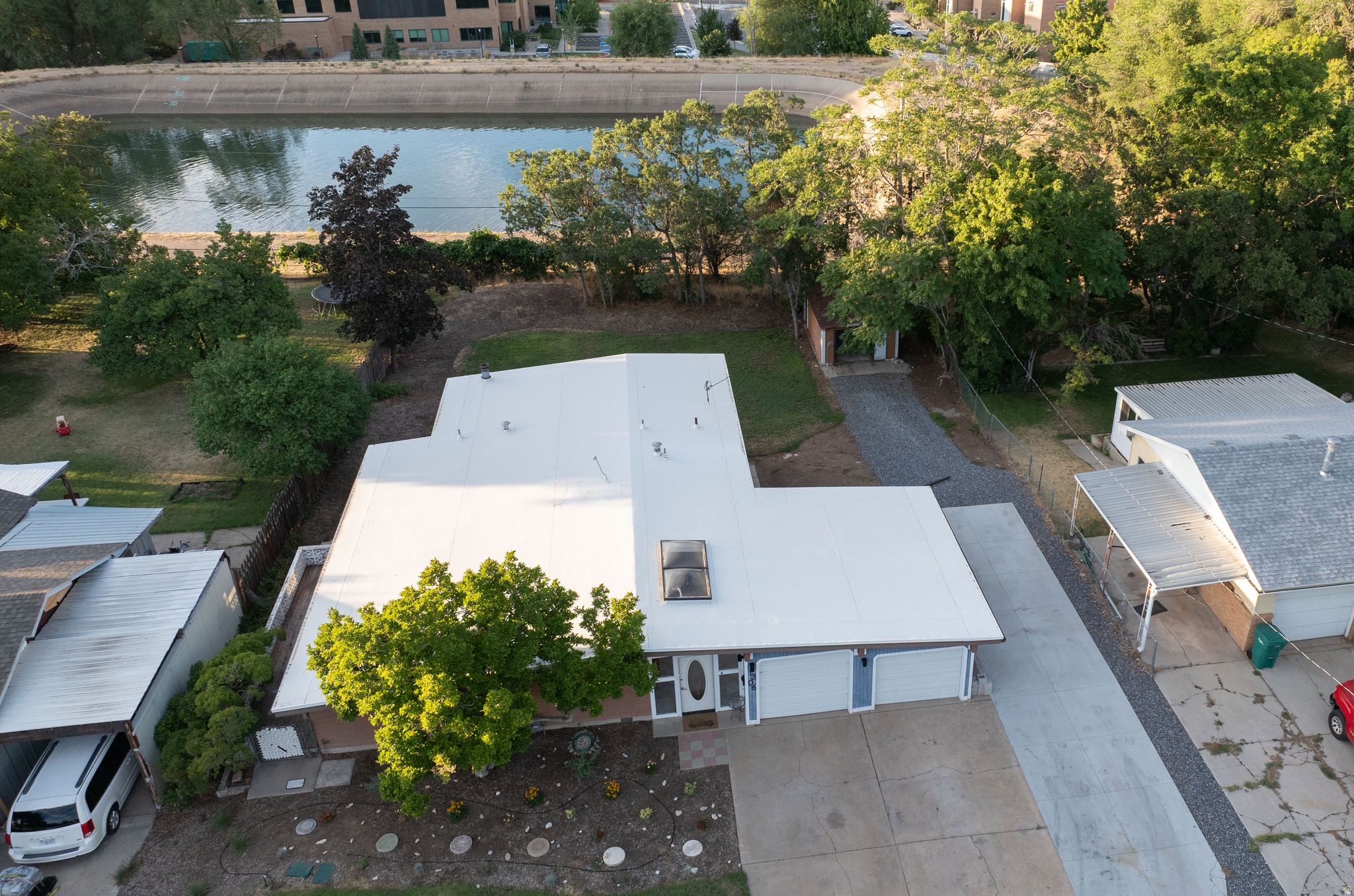 main property photo 42