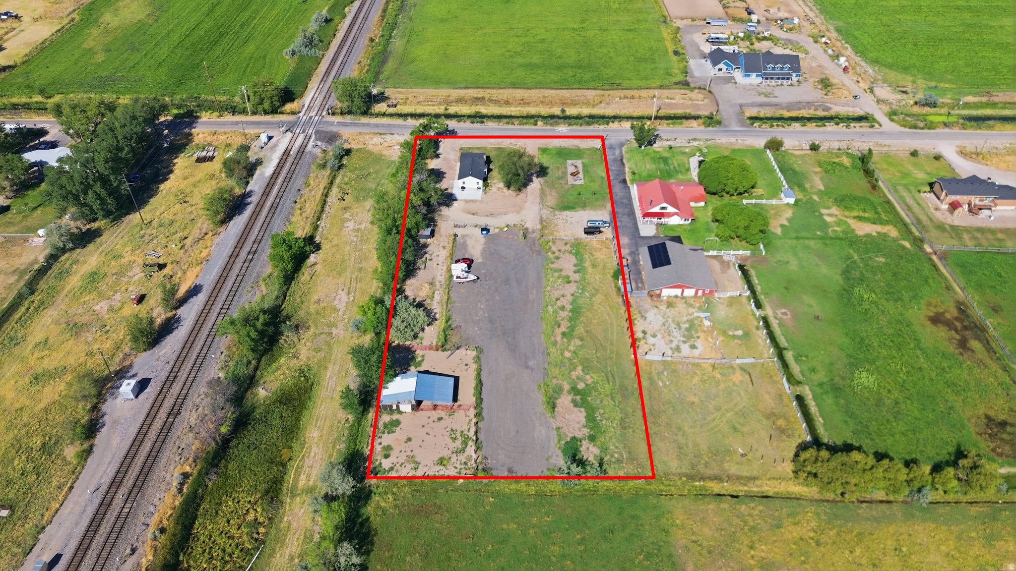 main property photo 21