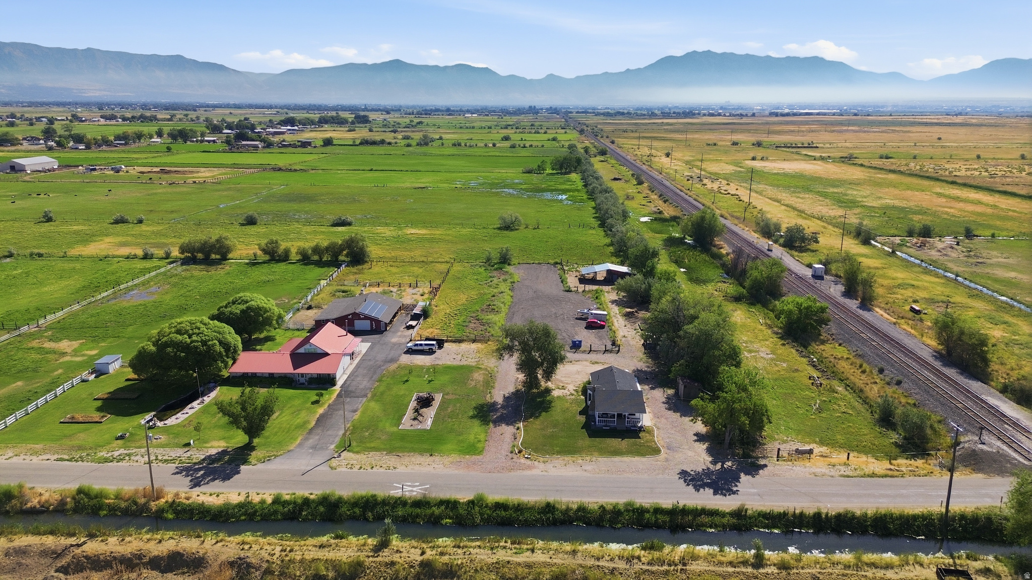 main property photo 22
