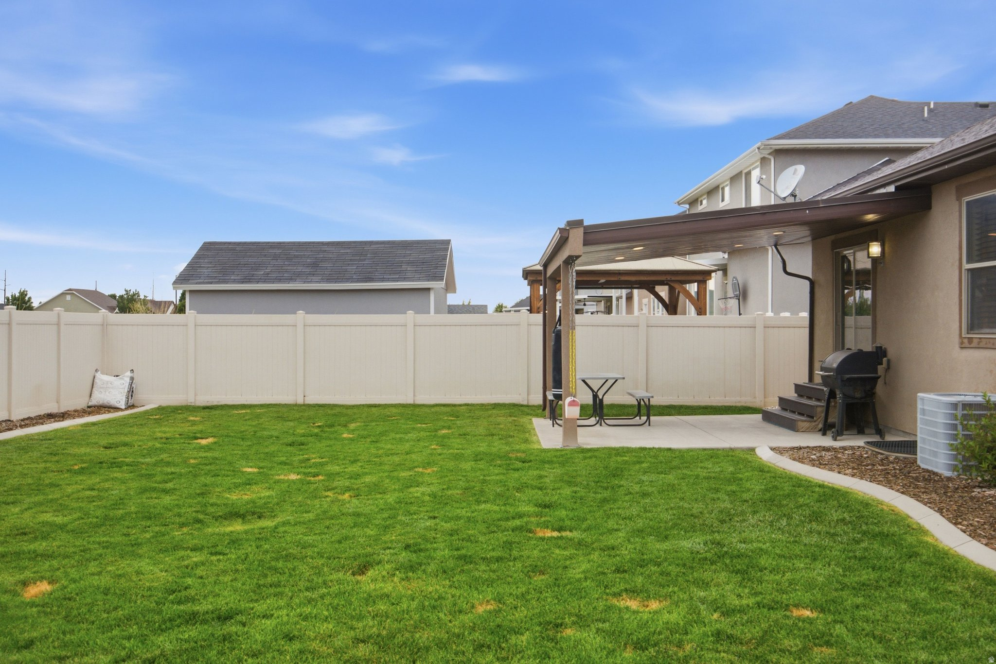 main property photo 70