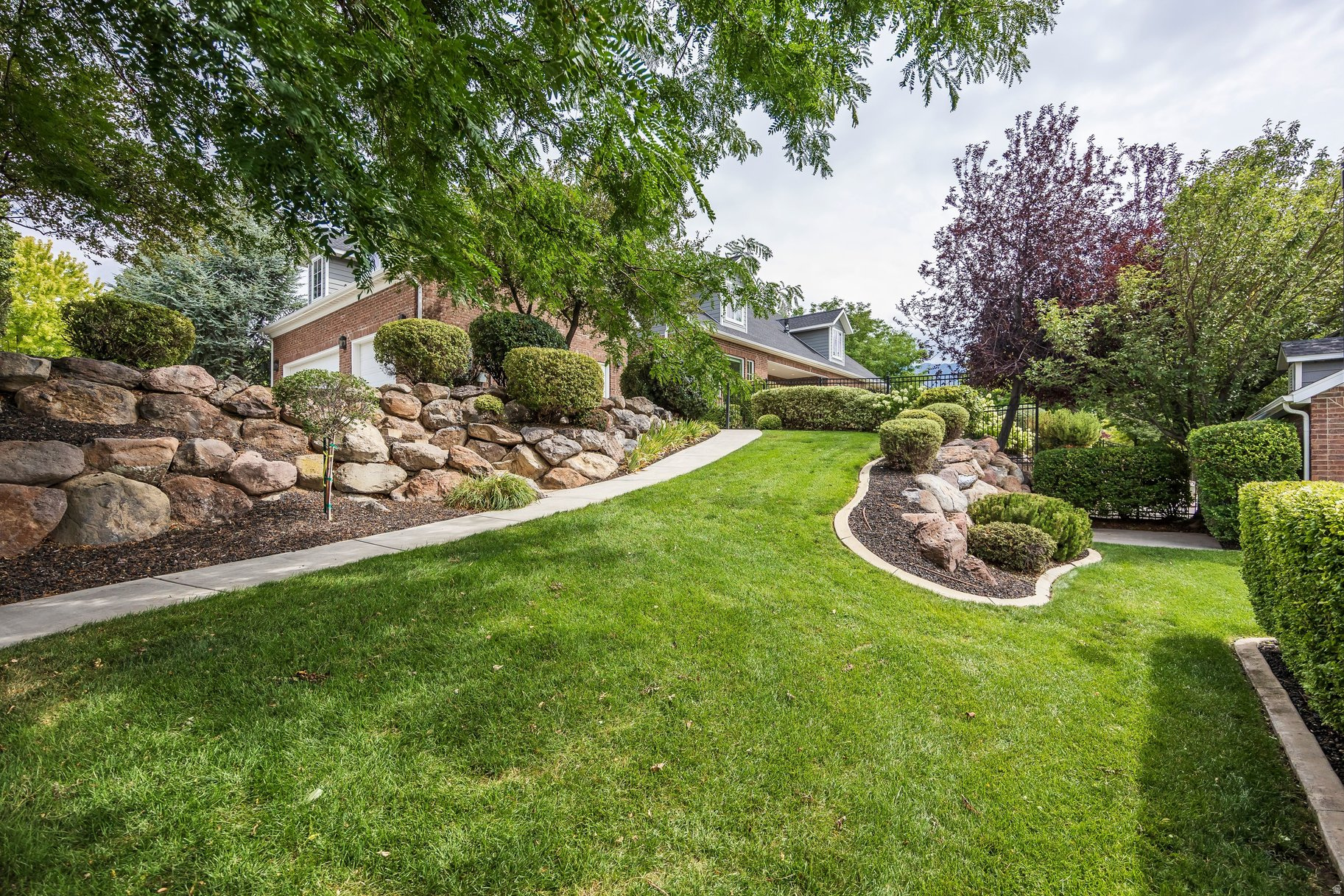 main property photo 79