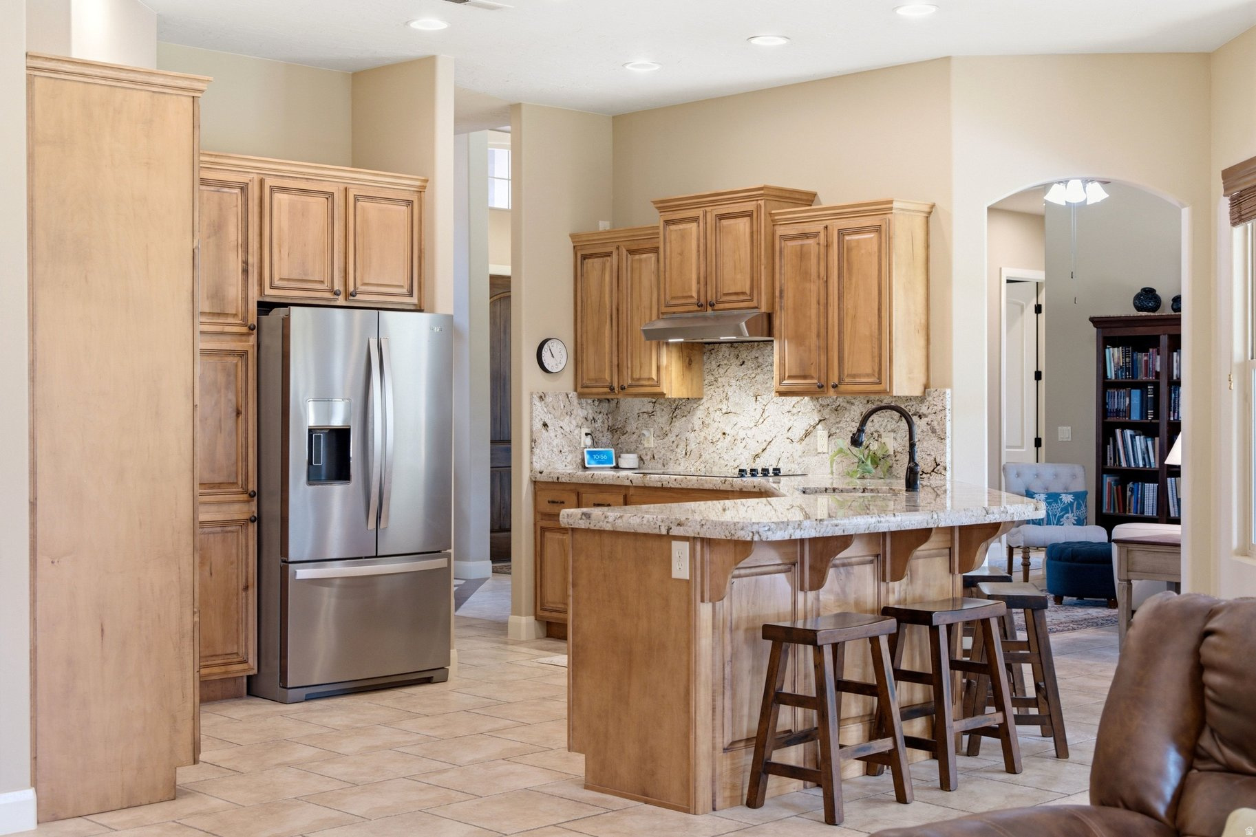 main property photo 23
