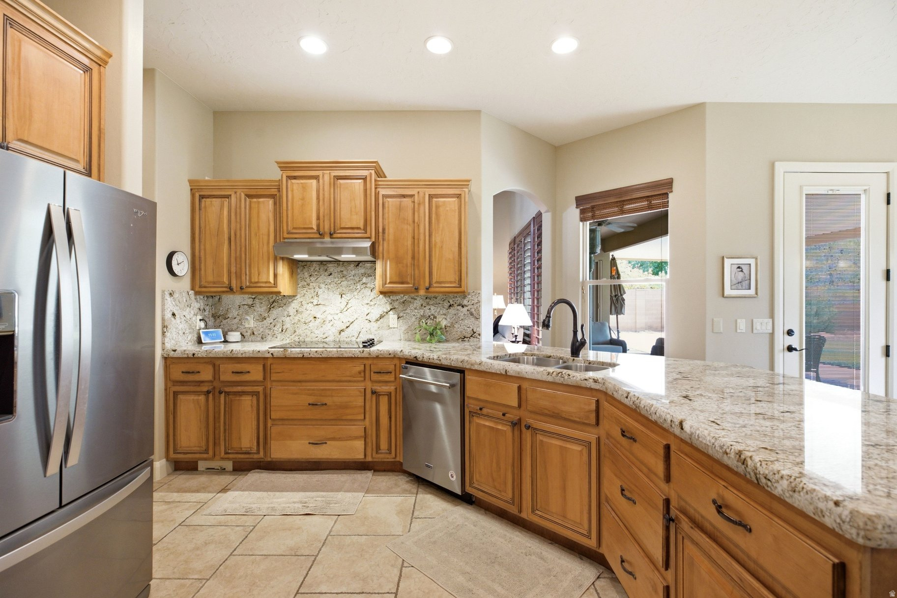 main property photo 5