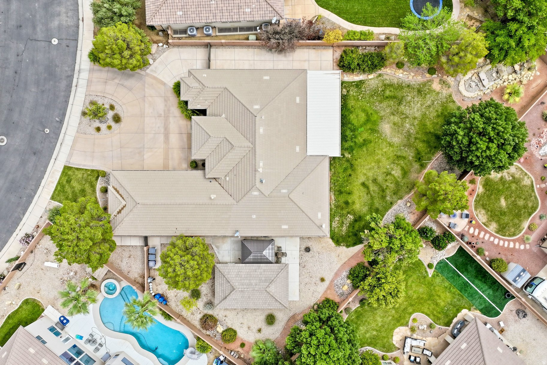 main property photo 57