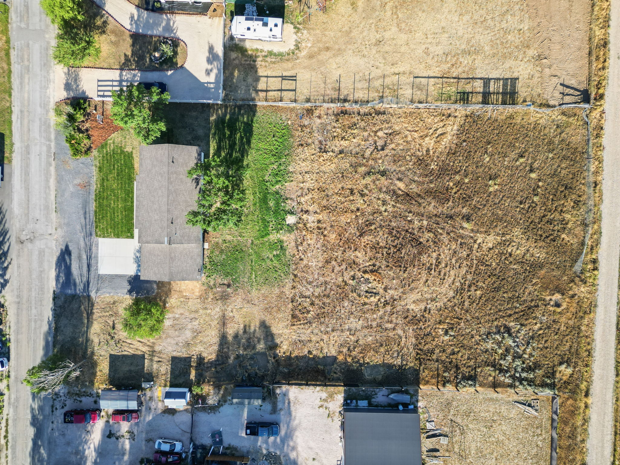main property photo 38