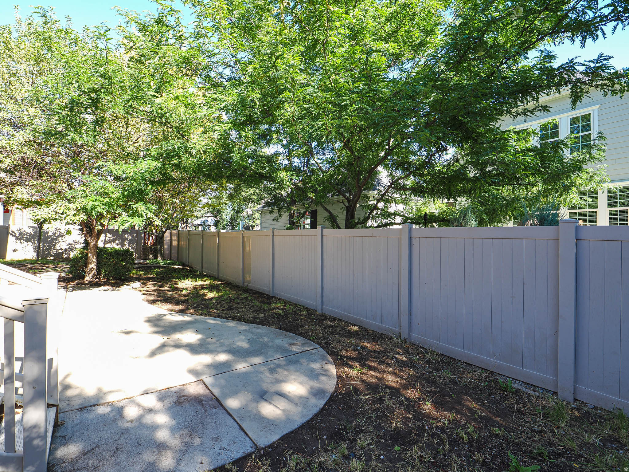 main property photo 50