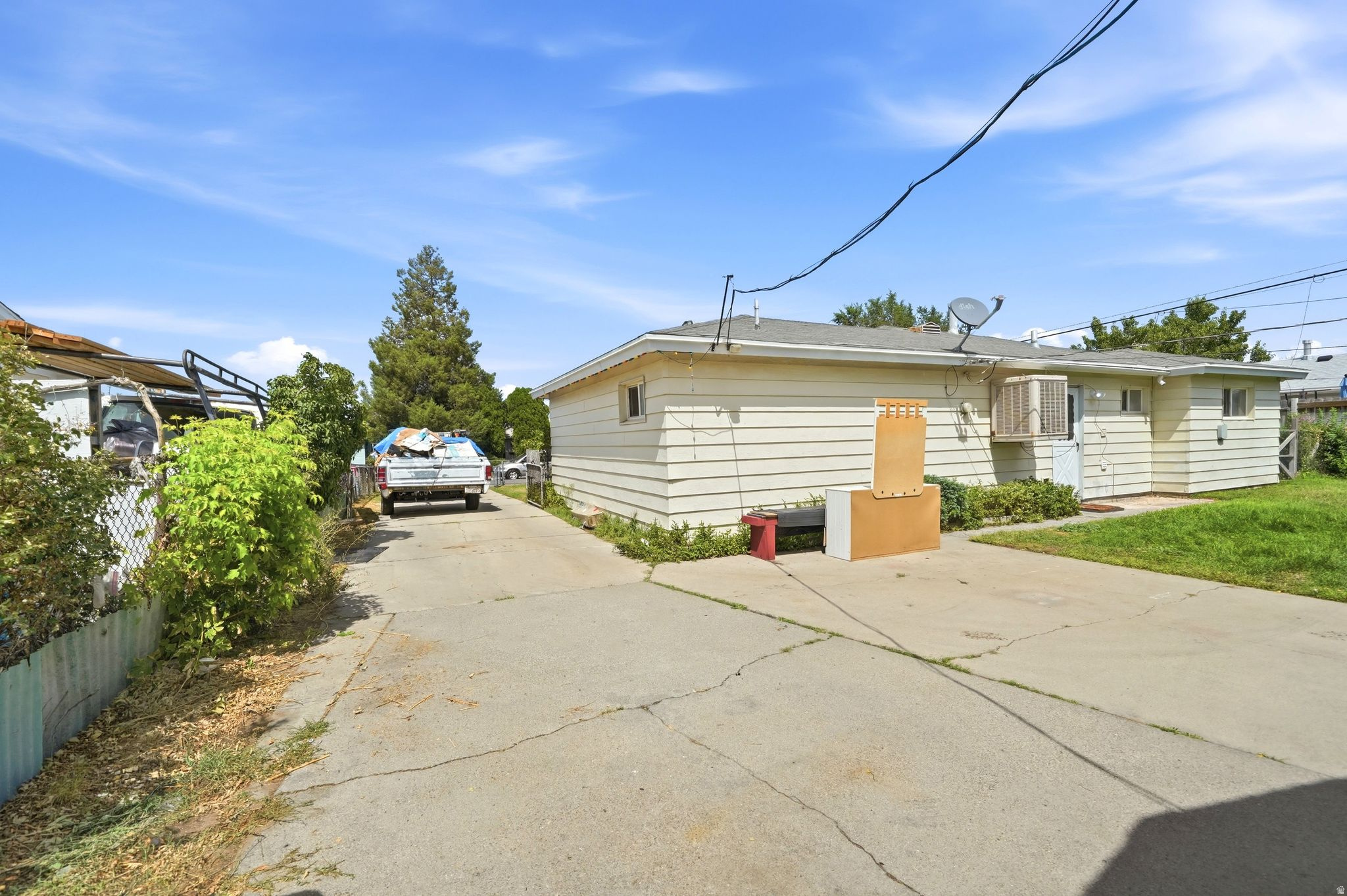 main property photo 20