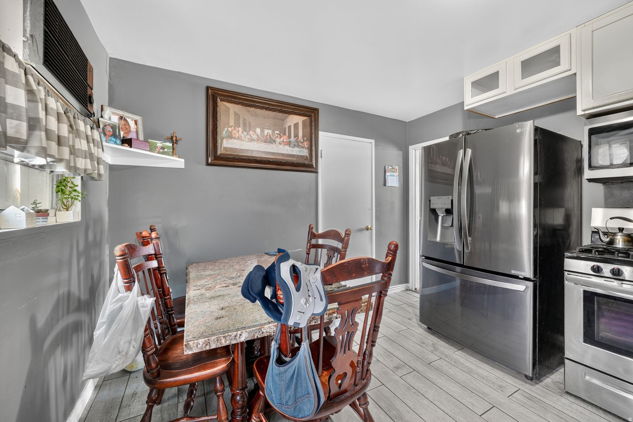 main property photo 5