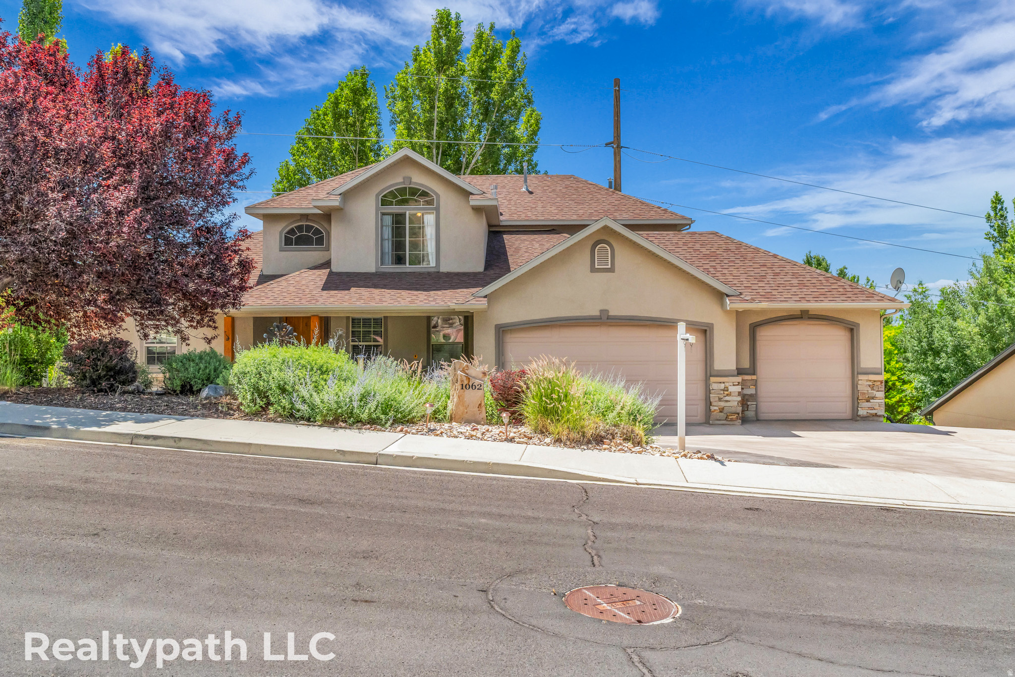 main property photo 0