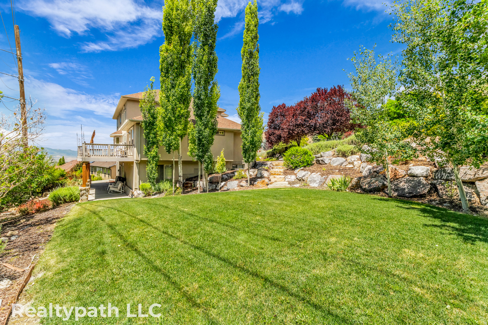 main property photo 11