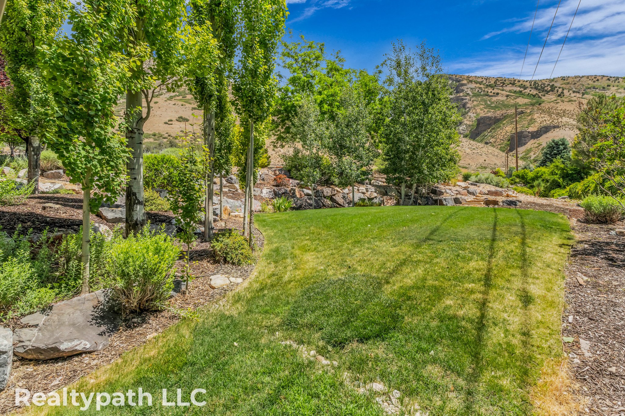 main property photo 12