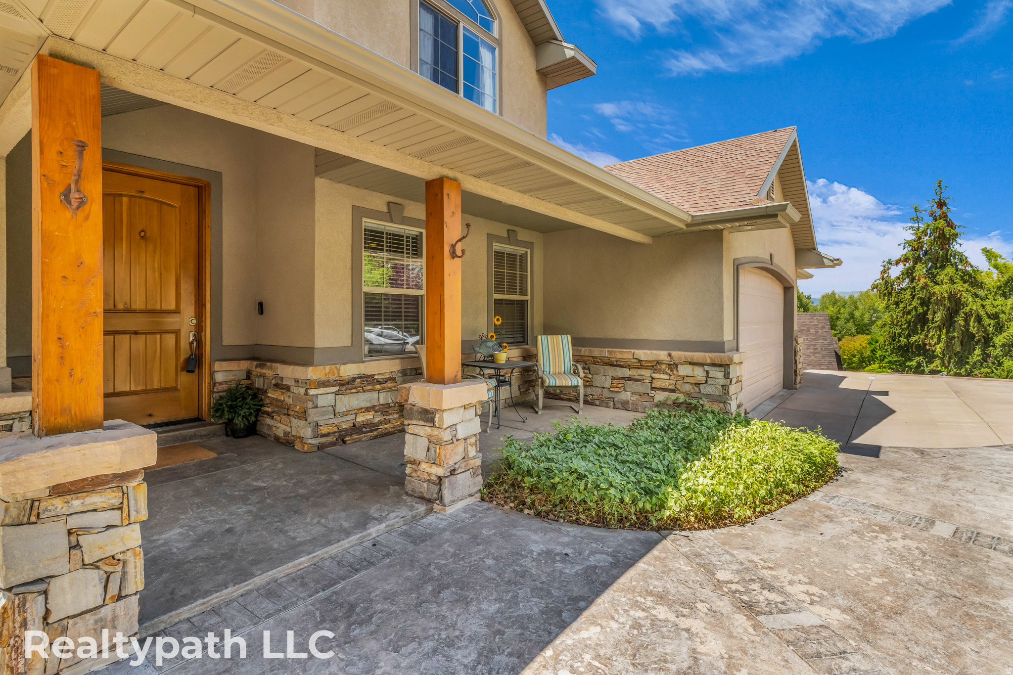 main property photo 14
