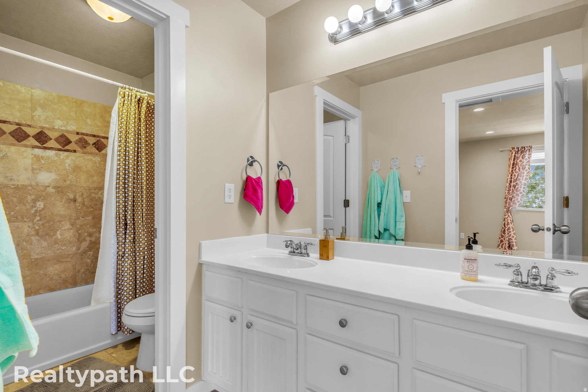 main property photo 43