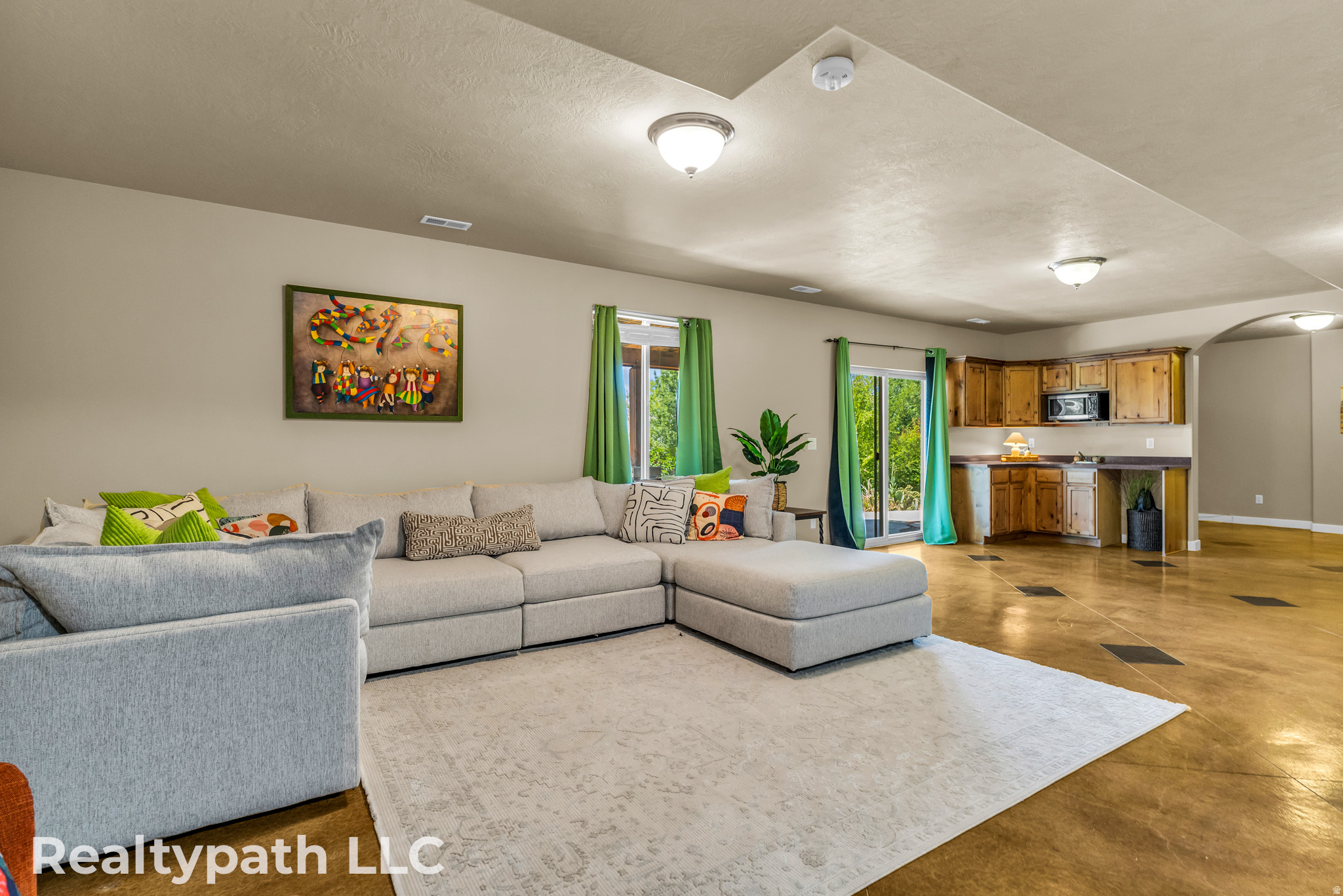 main property photo 50